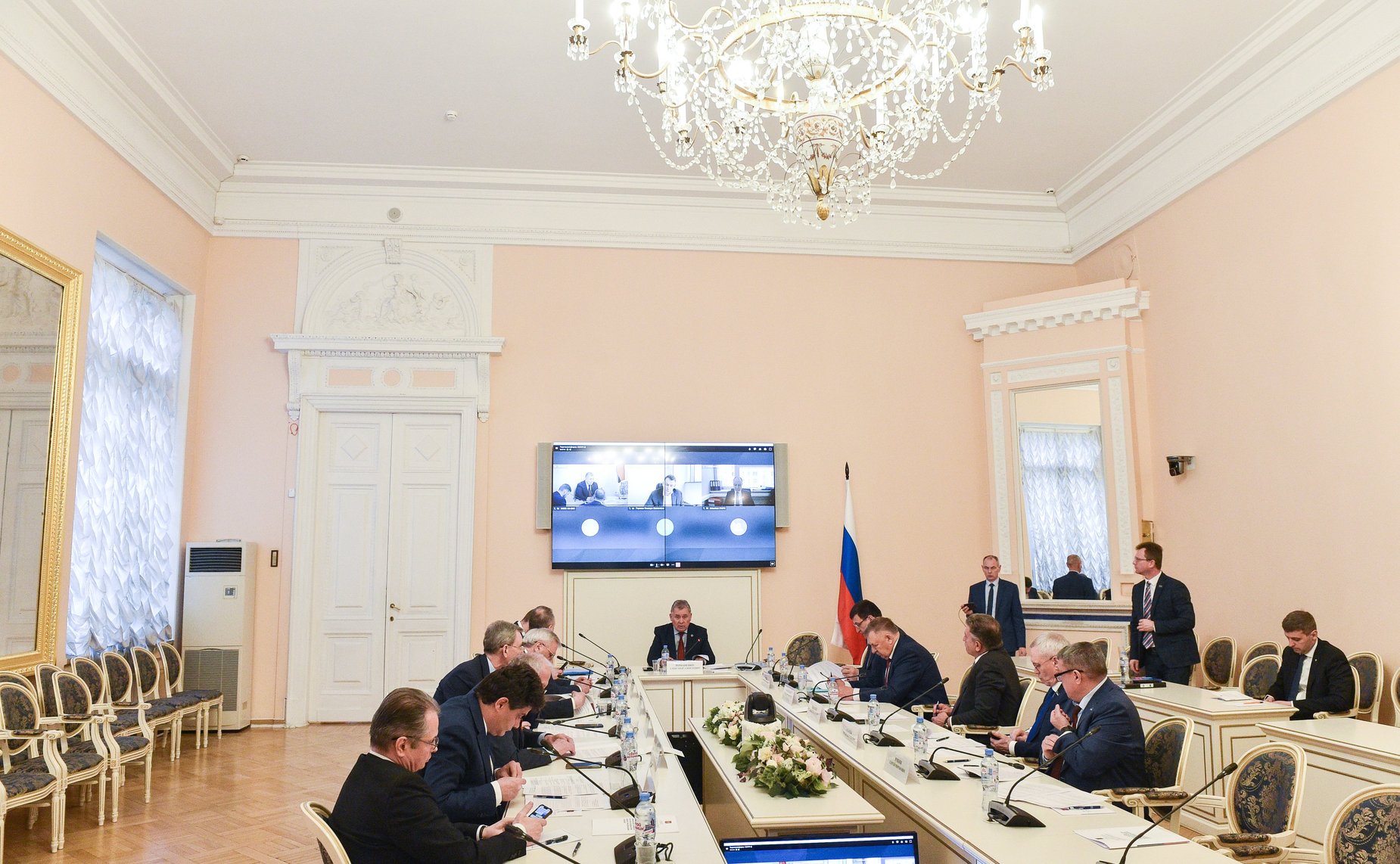 Заседание комиссии Совета законодателей РФ по аграрно-продовольственной политике, природопользованию и экологии