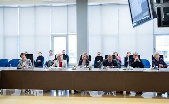 Лилия Гумерова провела выездное совещание в Национальном исследовательском технологическом университете МИСИС