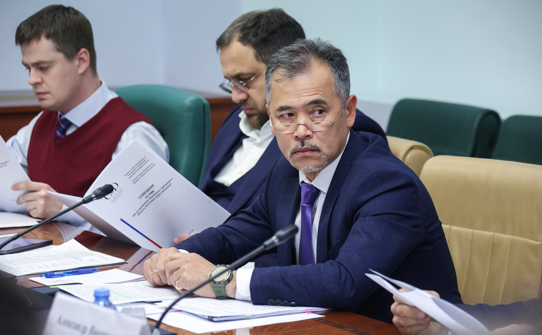 Совещание Комитета СФ по Регламенту и организации парламентской деятельности совместно с Комитетом СФ по бюджету и финансовым рынкам «Об установлении обязательных требований к обороту метилового спирта (метанола)»