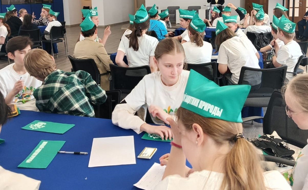 На XI Невском международном экологическом конгрессе впервые в рамках Всероссийского природоохранного социально-образовательного проекта «Эколята» состоялся Экологический турнир «Удивительное рядом»