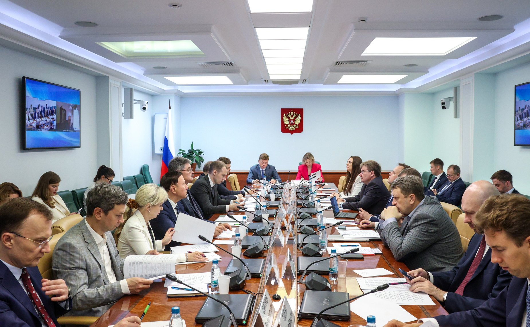 Совещание Комитета Совета Федерации по федеративному устройству, региональной политике, МСУ и делам Севера совместно с АО «Корпорацией развития Дальнего Востока и Арктики»