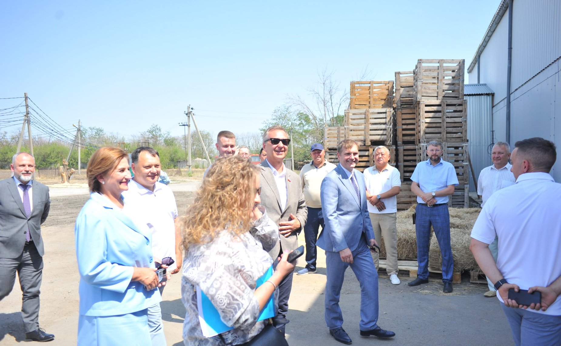 Первый заместитель Председателя Совета Федерации Андрей Яцкин в ходе рабочей поездки в Ростовскую область принял участие в открытии агроагрегатора фермерской продукции