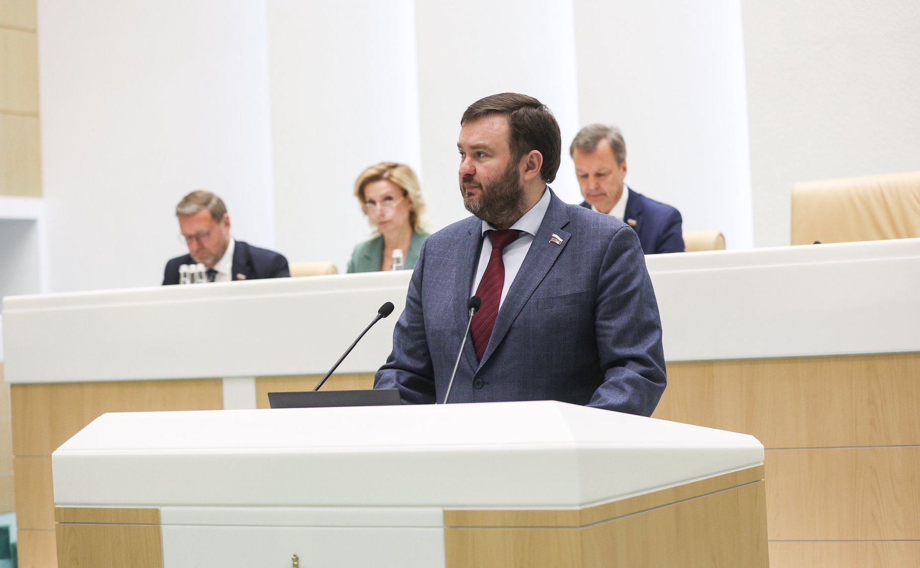 Дмитрий Ворона