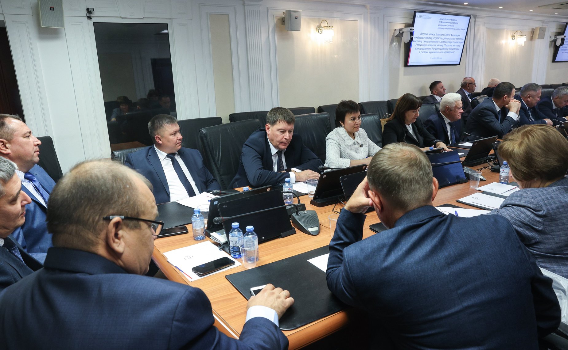 Встреча членов Комитета СФ по федеративному устройству, региональной политике, МСУ и делам Севера с представителями органов местного самоуправления из Республики Татарстан