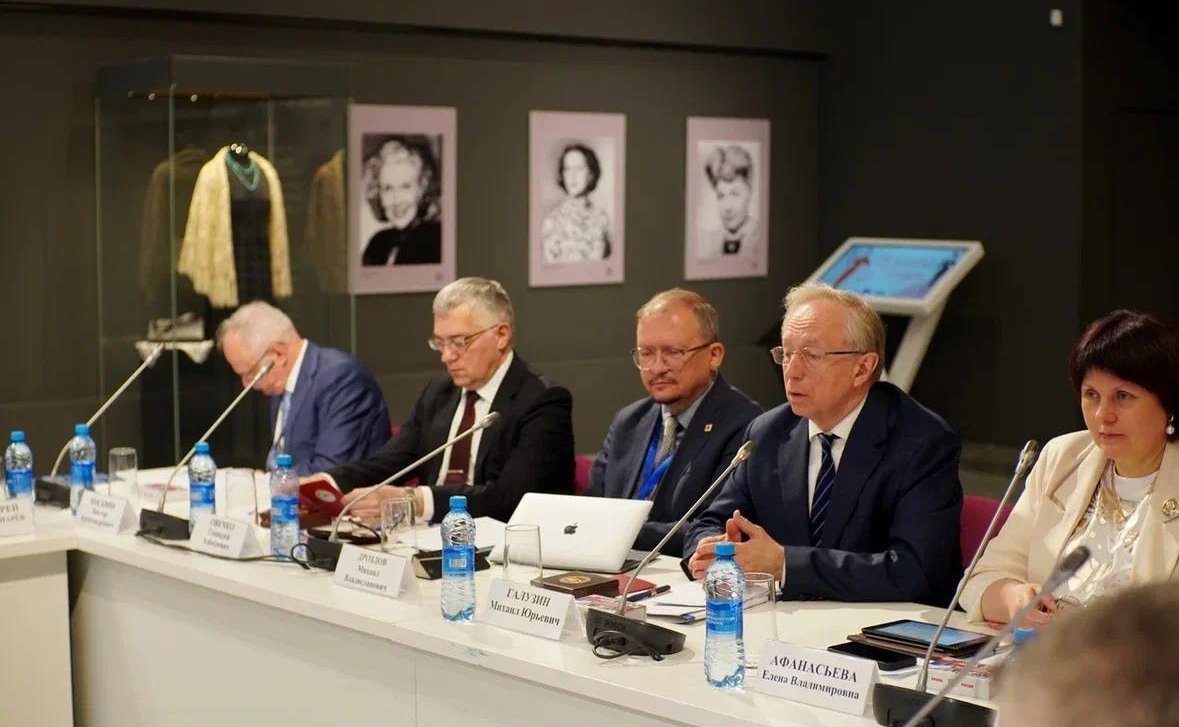 Елена Афанасьева приняла участие в заседании Всемирного координационного совета российских соотечественников