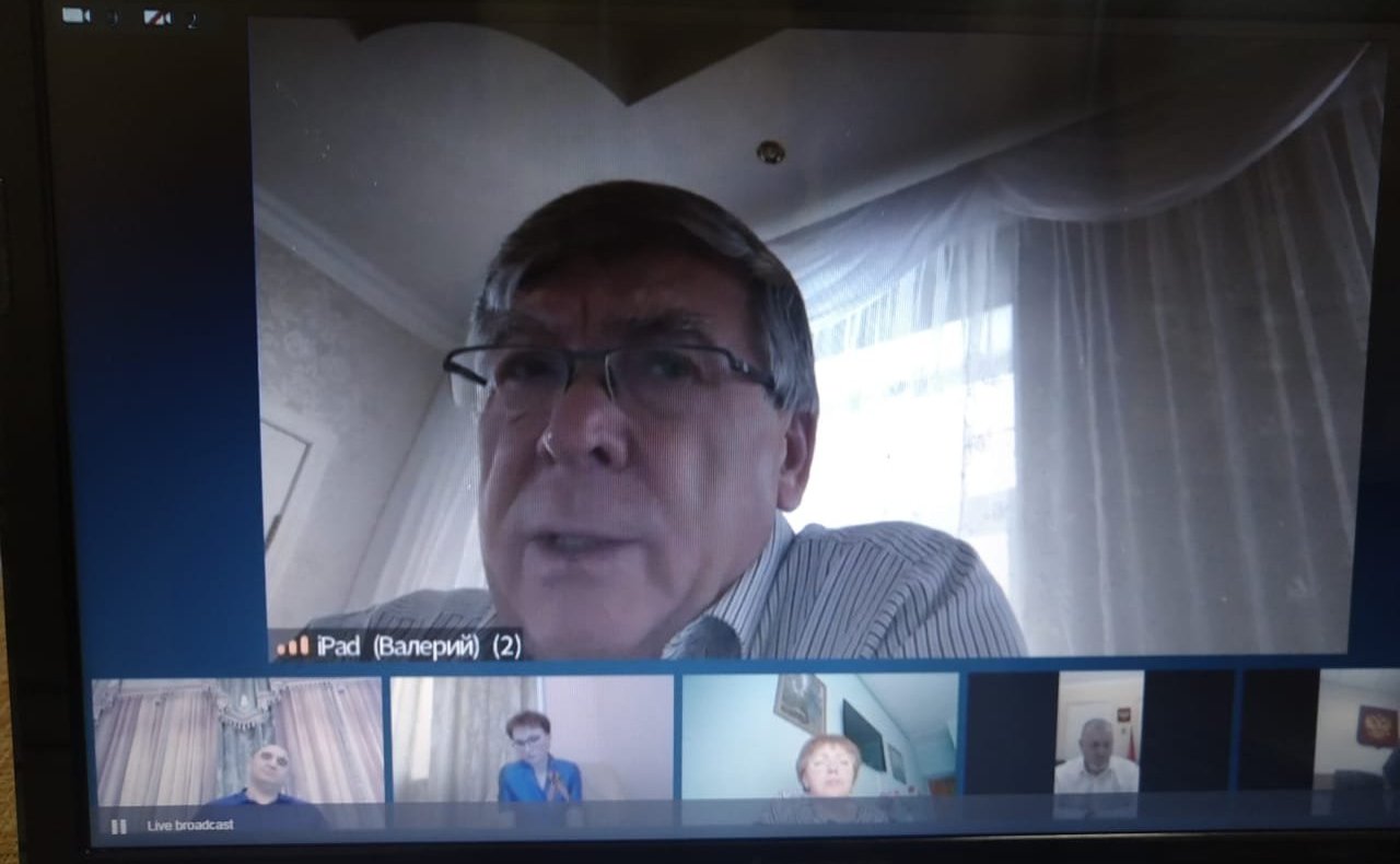 Онлайн-брифинг с участием членов Совета Федерации, посвященный региональным мерам социальной поддержки населения в условиях сложной эпидемиологической обстановки