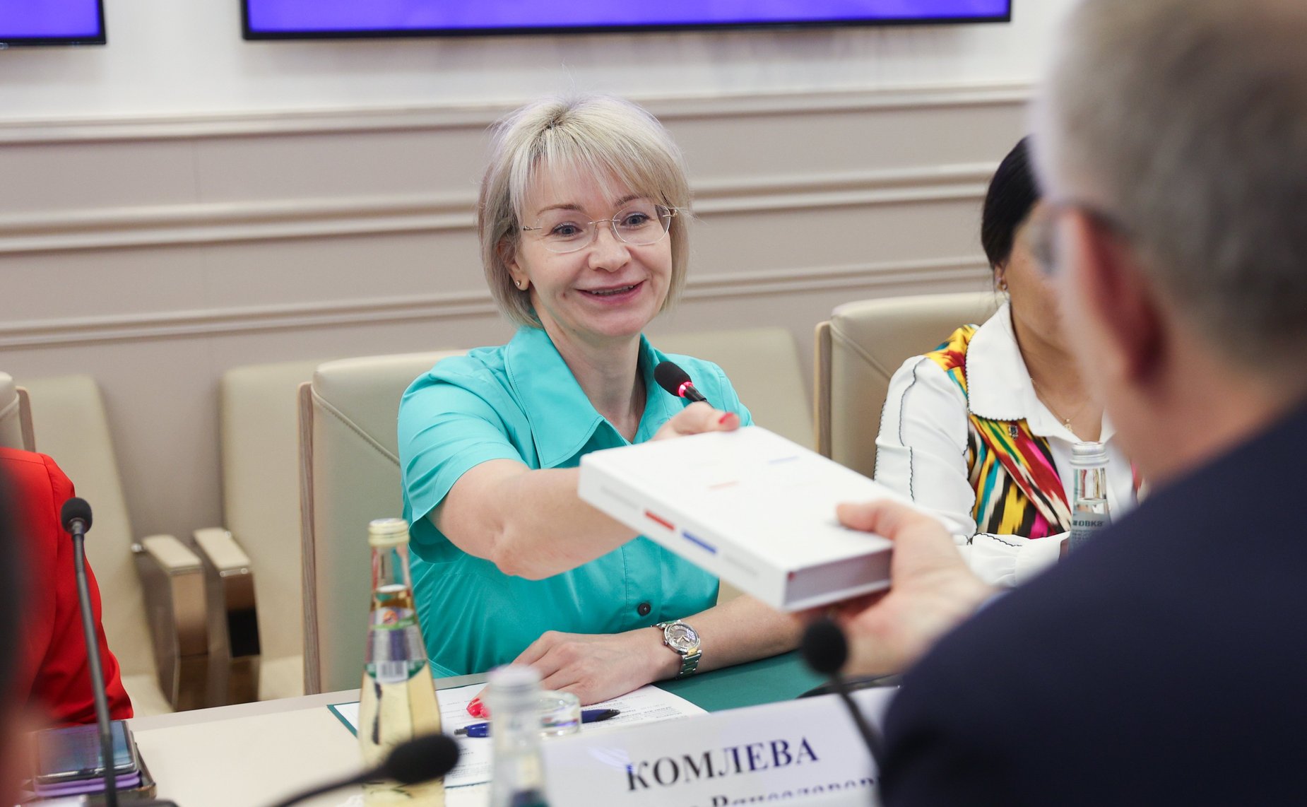 Встреча Александра Варфоломеева с участниками Международной школы дипломатии и членами Палаты молодых законодателей при Совете Федерации