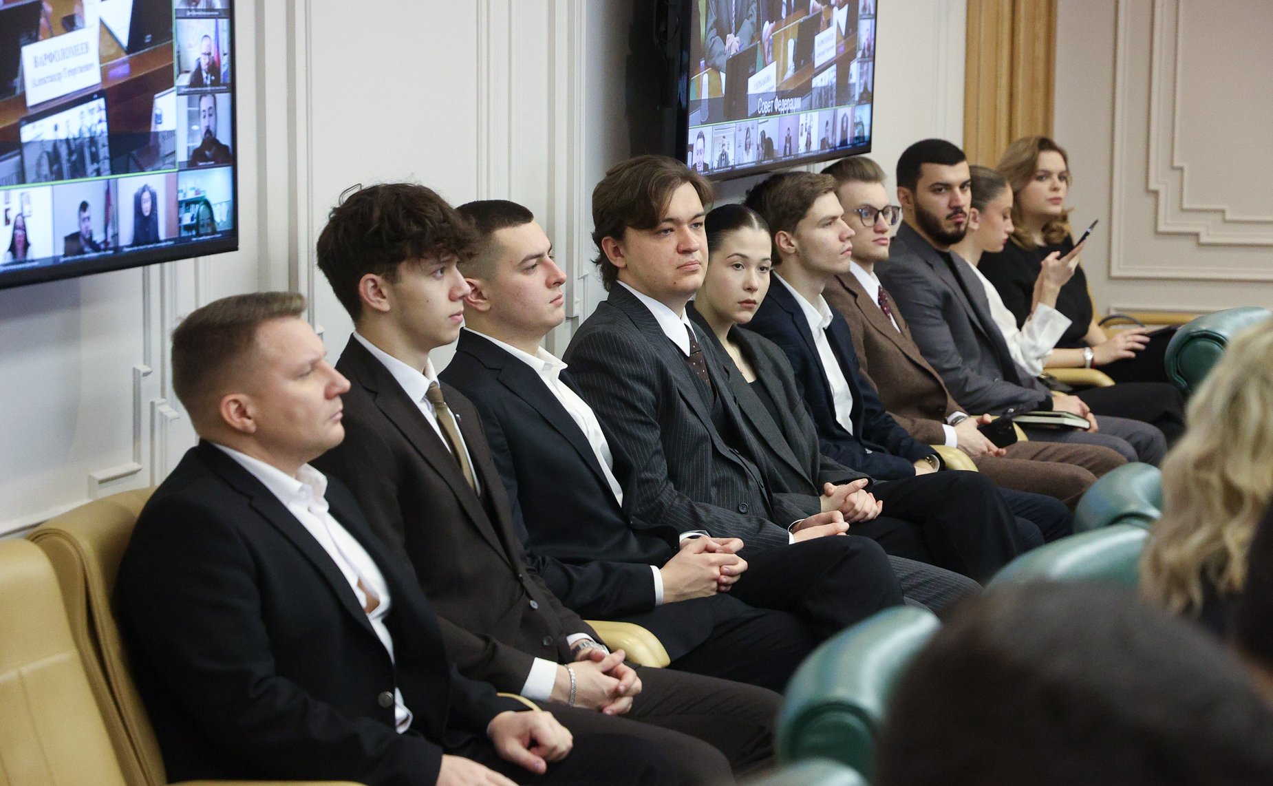 Семинар-совещание совместно с членами Палаты молодых законодателей при Совете Федерации «Геополитическая трансформация: новые центры силы и вызовы для международного порядка»