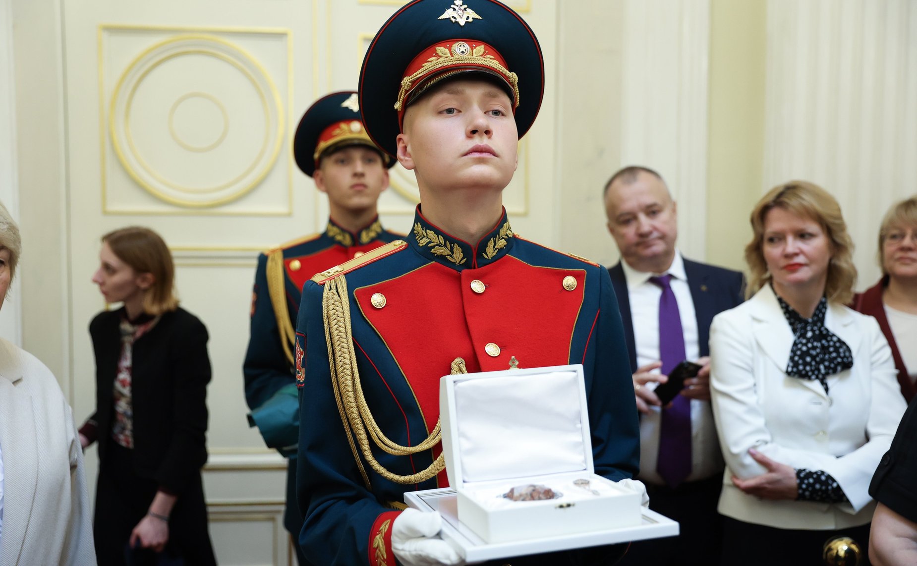 Церемония вручения знаков отличия «Почетный гражданин Санкт-Петербурга» в Мариинском дворце
