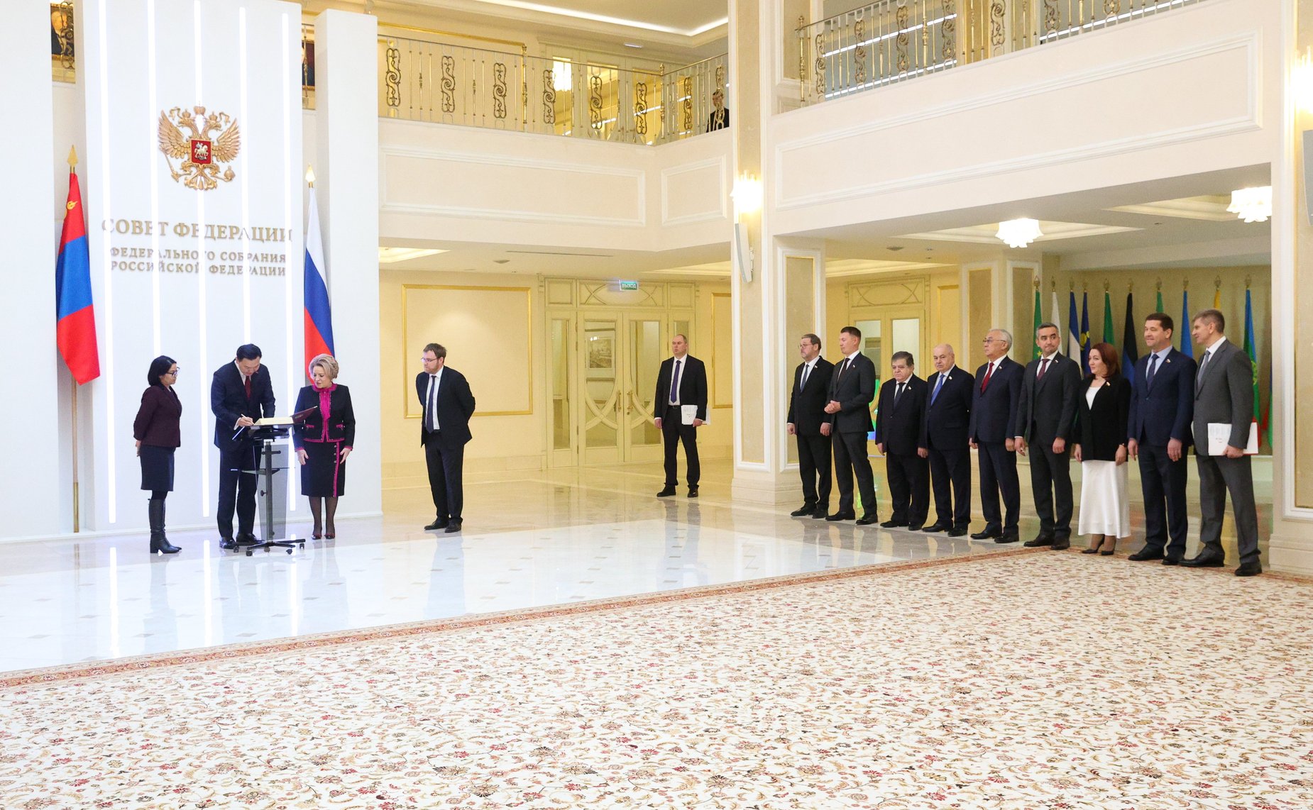 Валентина Матвиенко провела встречу с Председателем Великого Государственного Хурала Монголии Ням-Осорын Учралом