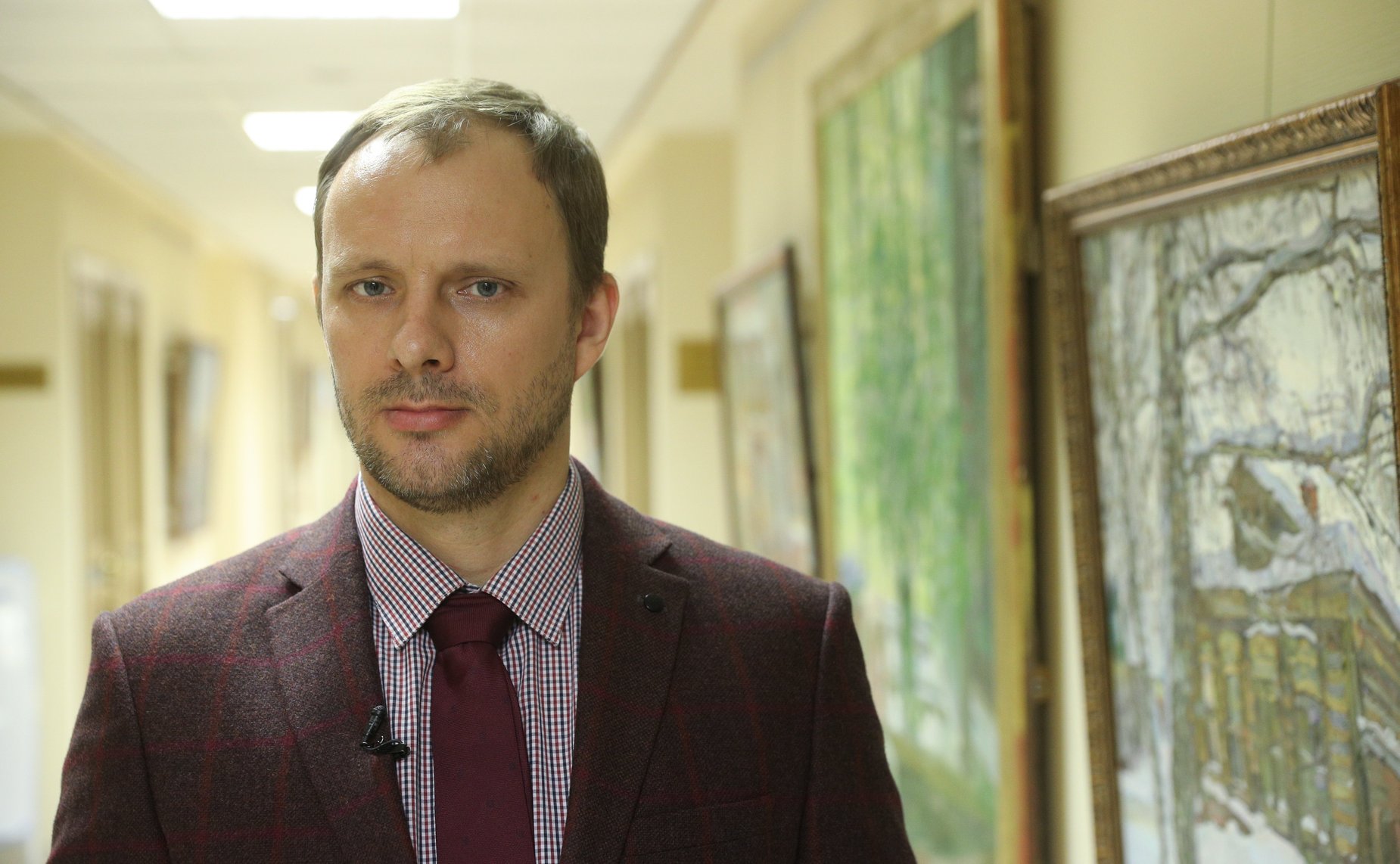 Виктор Смирнов принял участие в открытии выставки картин художника-живописца Ильи Лысенкова