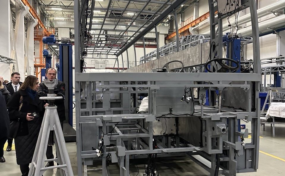 Парламентарии посетила предприятие МАЗ