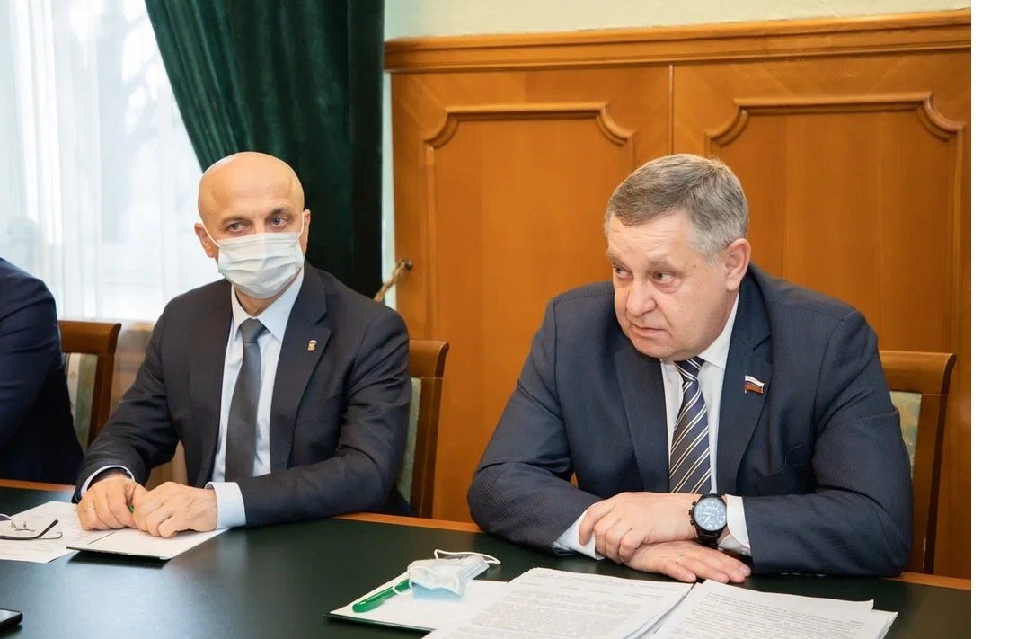 Александр Ракитин в ходе рабочей поездки в регион провел встречу с председателями профильных комитетов