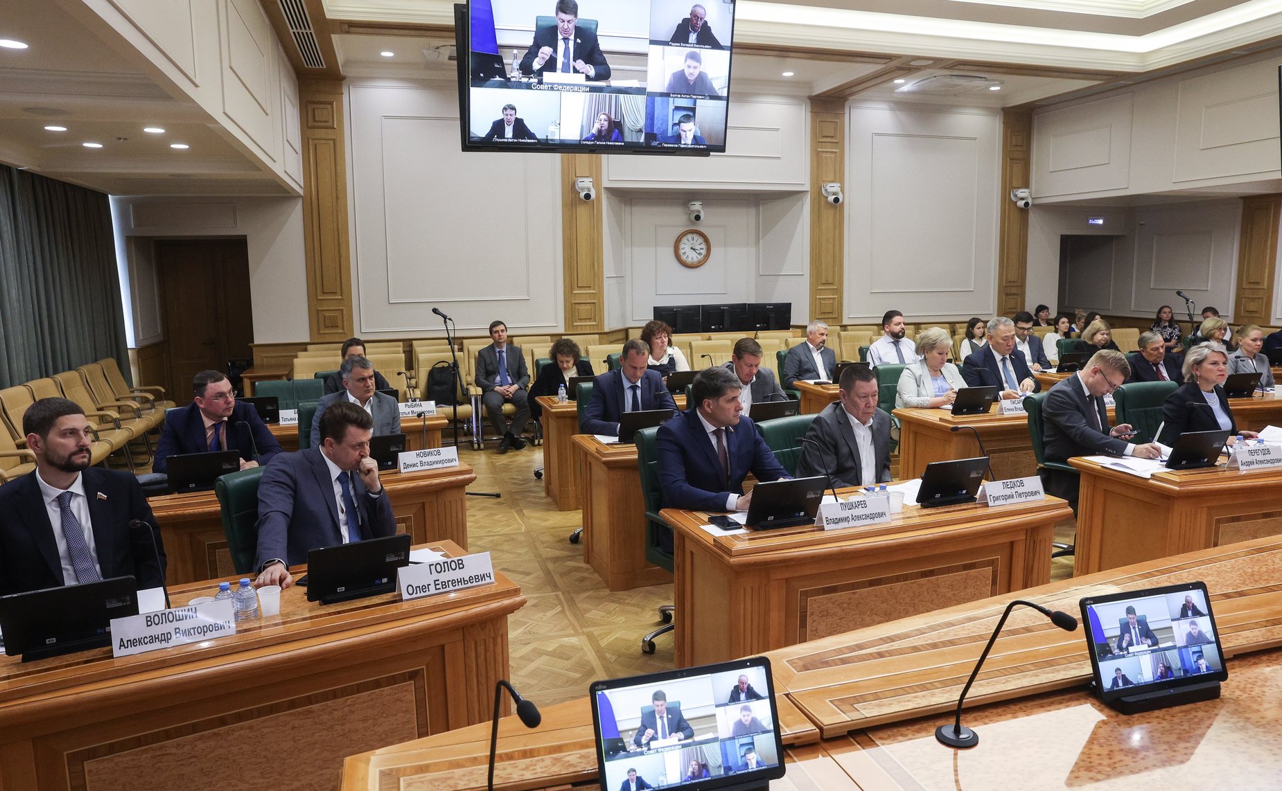 Парламентские слушания Комитета Совета Федерации по федеративному устройству, региональной политике, МСУ и делам Севера на тему «Перспективы развития рынка арендного жилья в РФ»