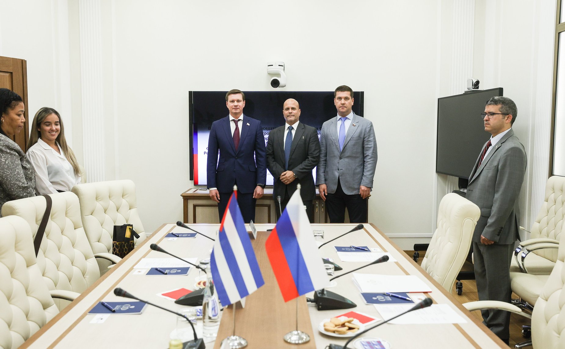 Встреча Дмитрия Кузьмина с Национальным координатором комитетов по защите революции Республики Куба, членом Государственного Совета Республики Куба Херардо Эрнандесом Нордело