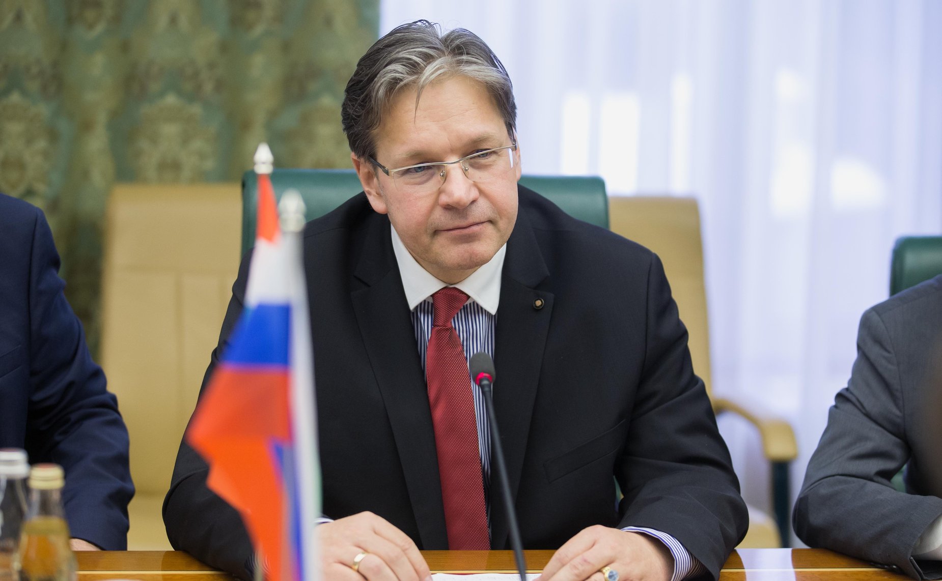 Встреча А. Кутепова с председателем Комитета Государственного собрания Венгрии по вопросам юстиции И. Вейкеем
