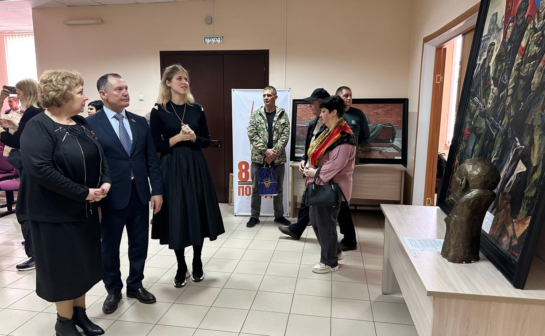 Игорь Мурог принял участие в открытии выставки «Родина в сердце Героя» в Ряжском Доме культуры, приуроченной к 80-летию Великой Победы и Году защитника Отечества