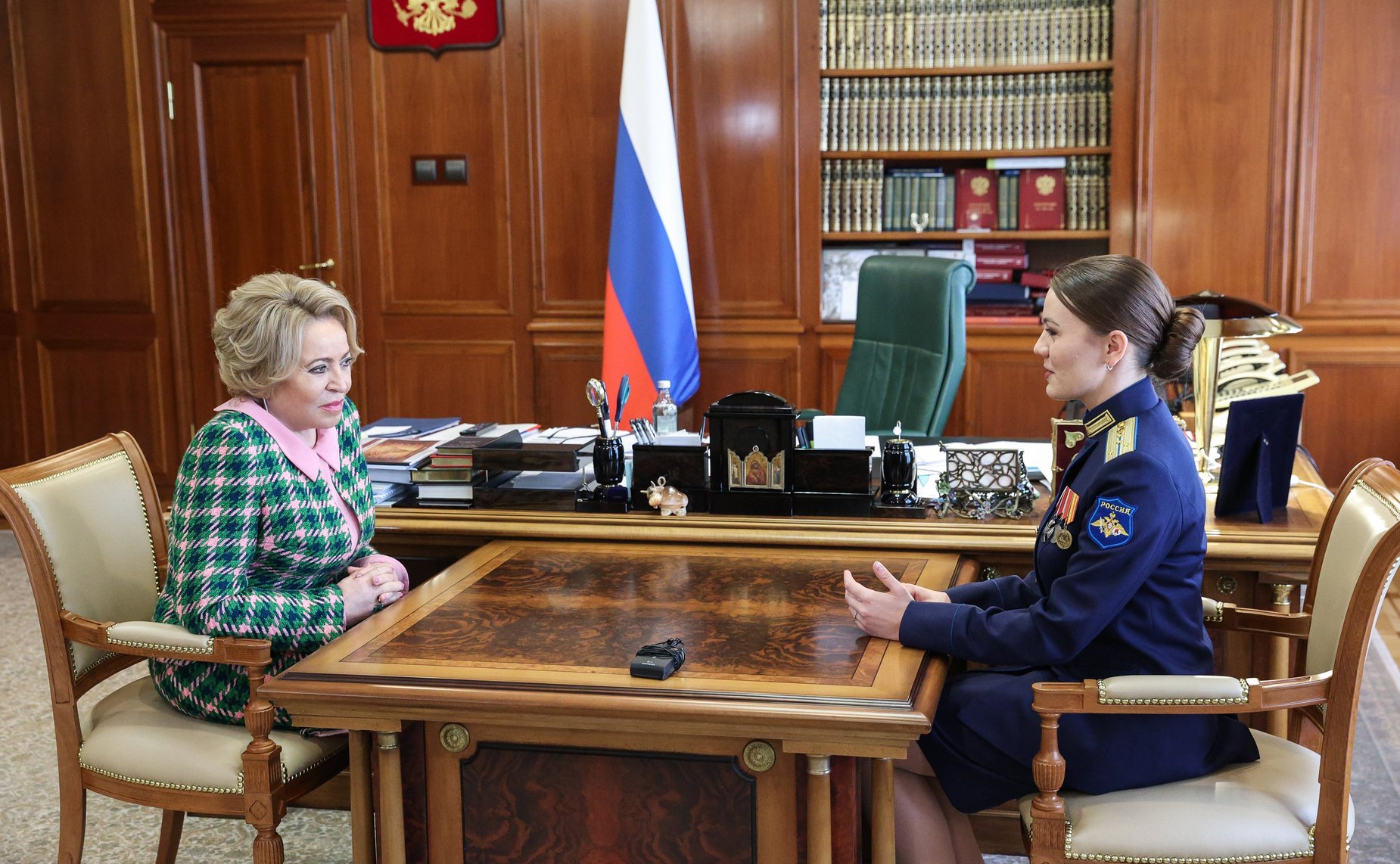 Валентина Матвиенко стала наставником одной из участниц программы «Время героев» Дарьи Светяш