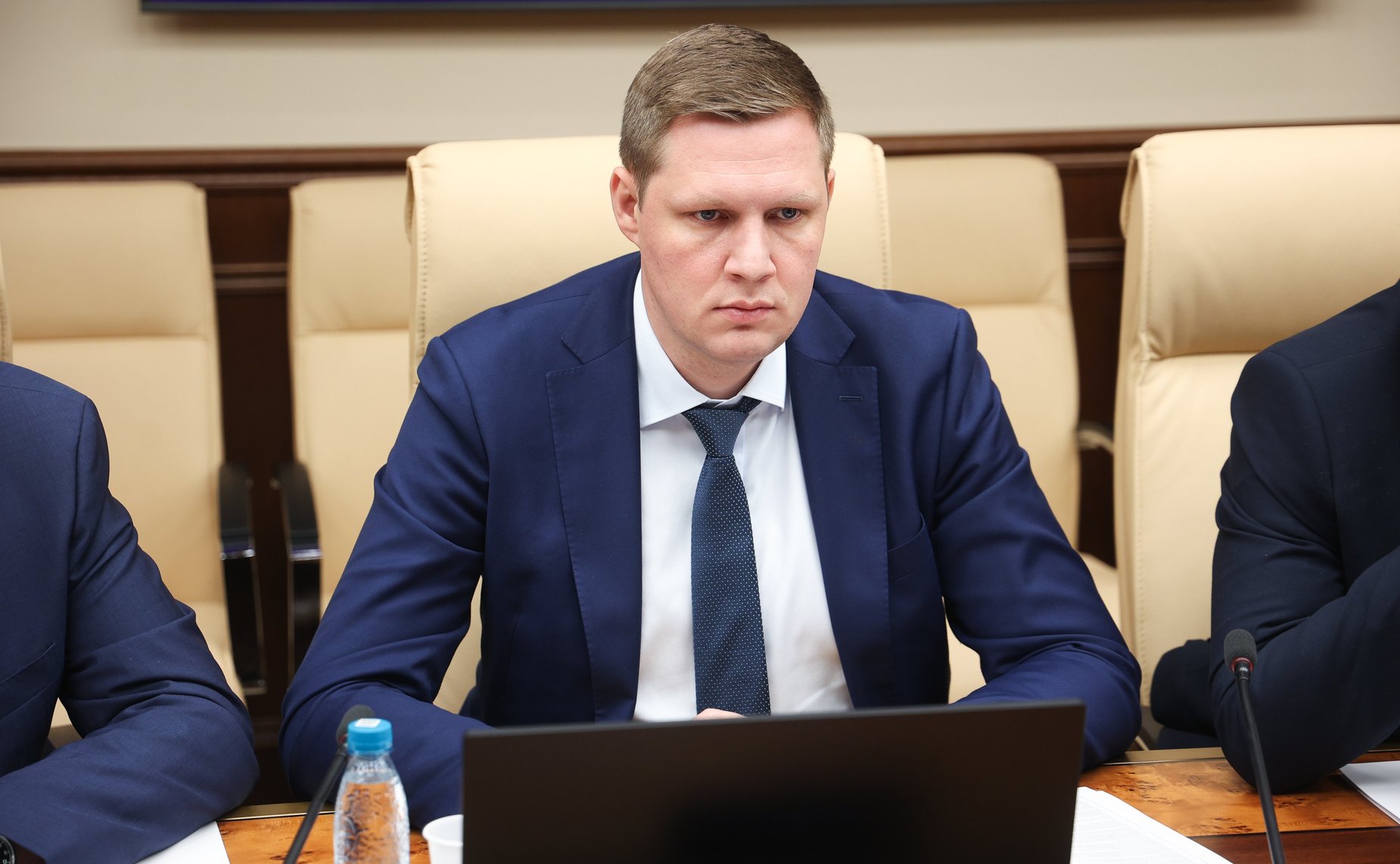 Совместное совещание комитетов СФ «Проект федерального бюджета на 2026–2028 годы: приоритеты финансирования государственной программы Российской Федерации «Развитие авиационной промышленности»