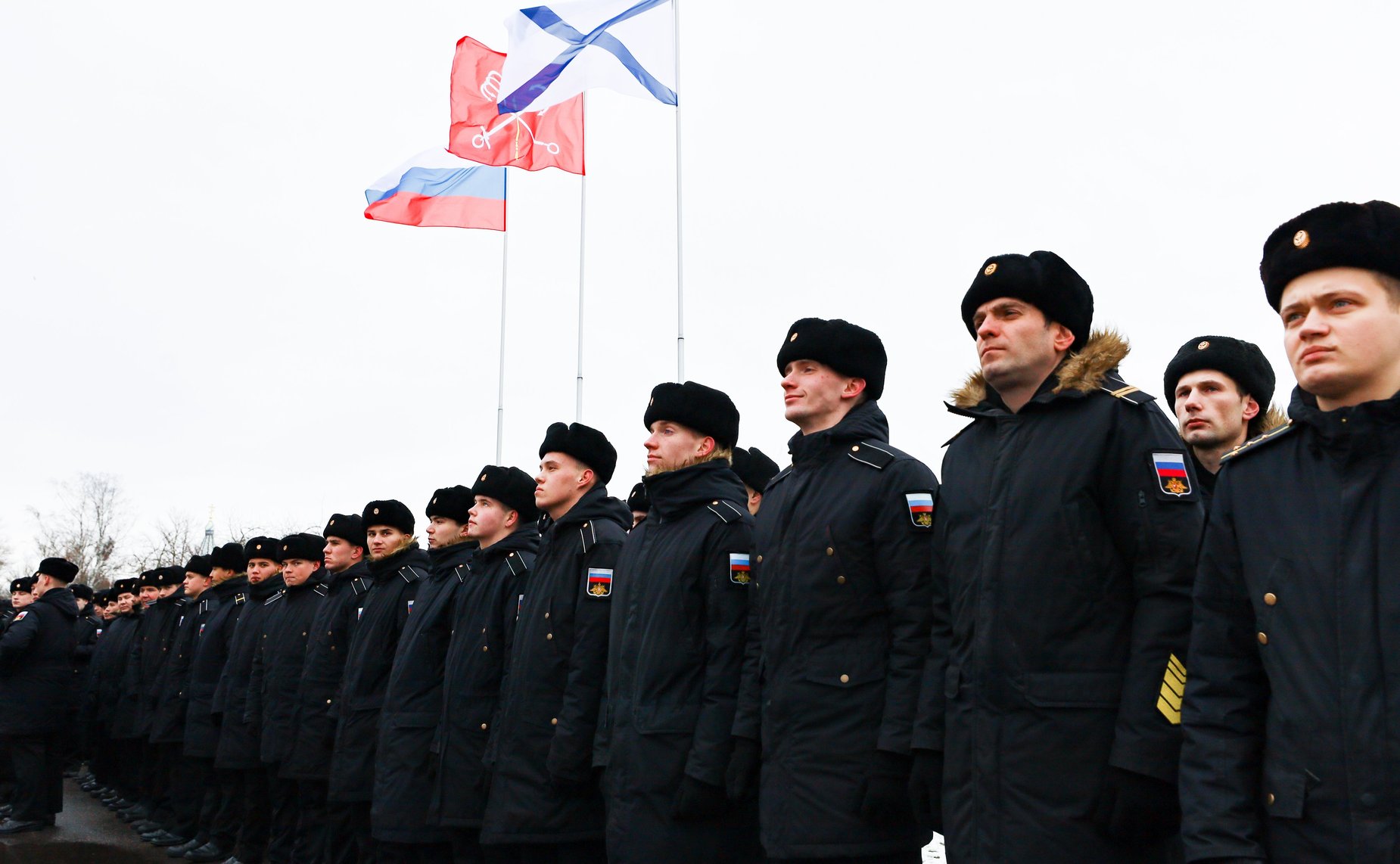 Сенаторы РФ приняли участие в торжественной церемонии открытия памятника Адмиралу флота Советского Союза Исакову Ивану Степановичу