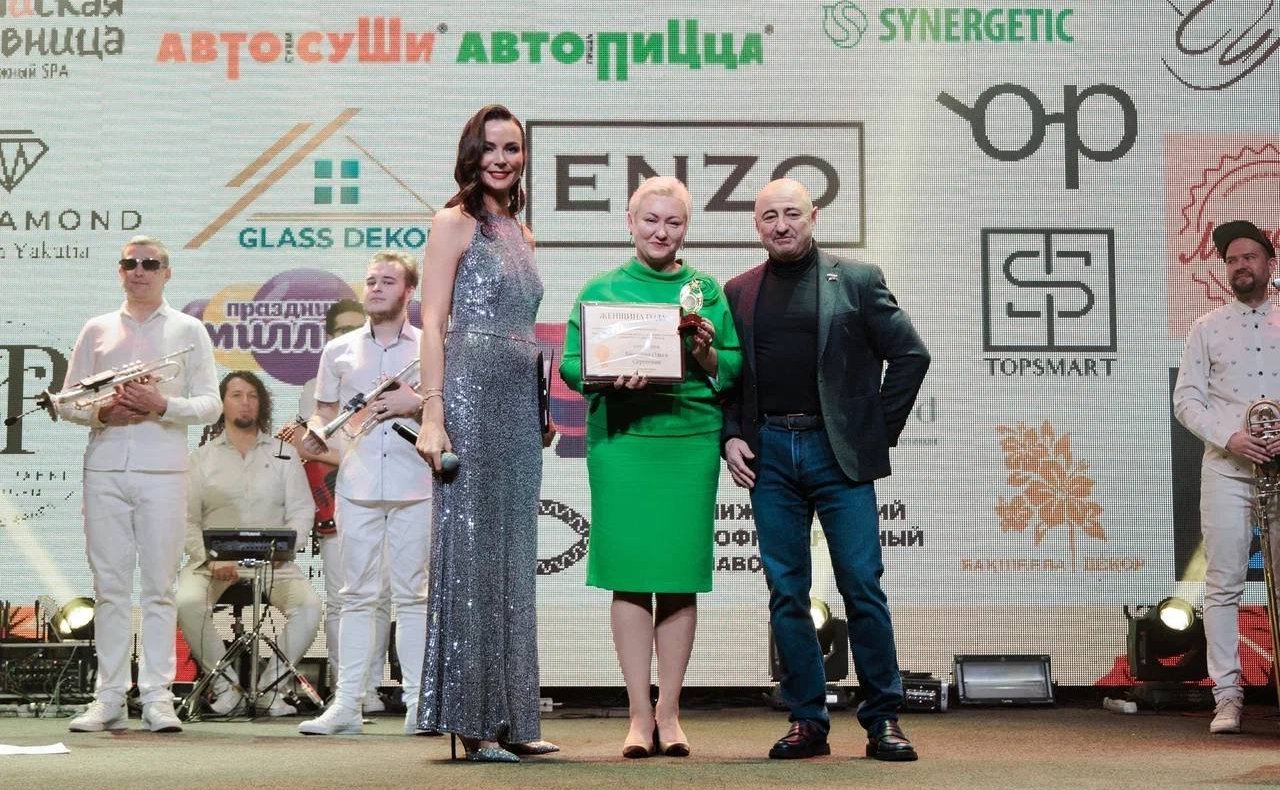 Александр Вайнберг наградил в Нижнем Новгороде победителей региональной премии «Женщина года»