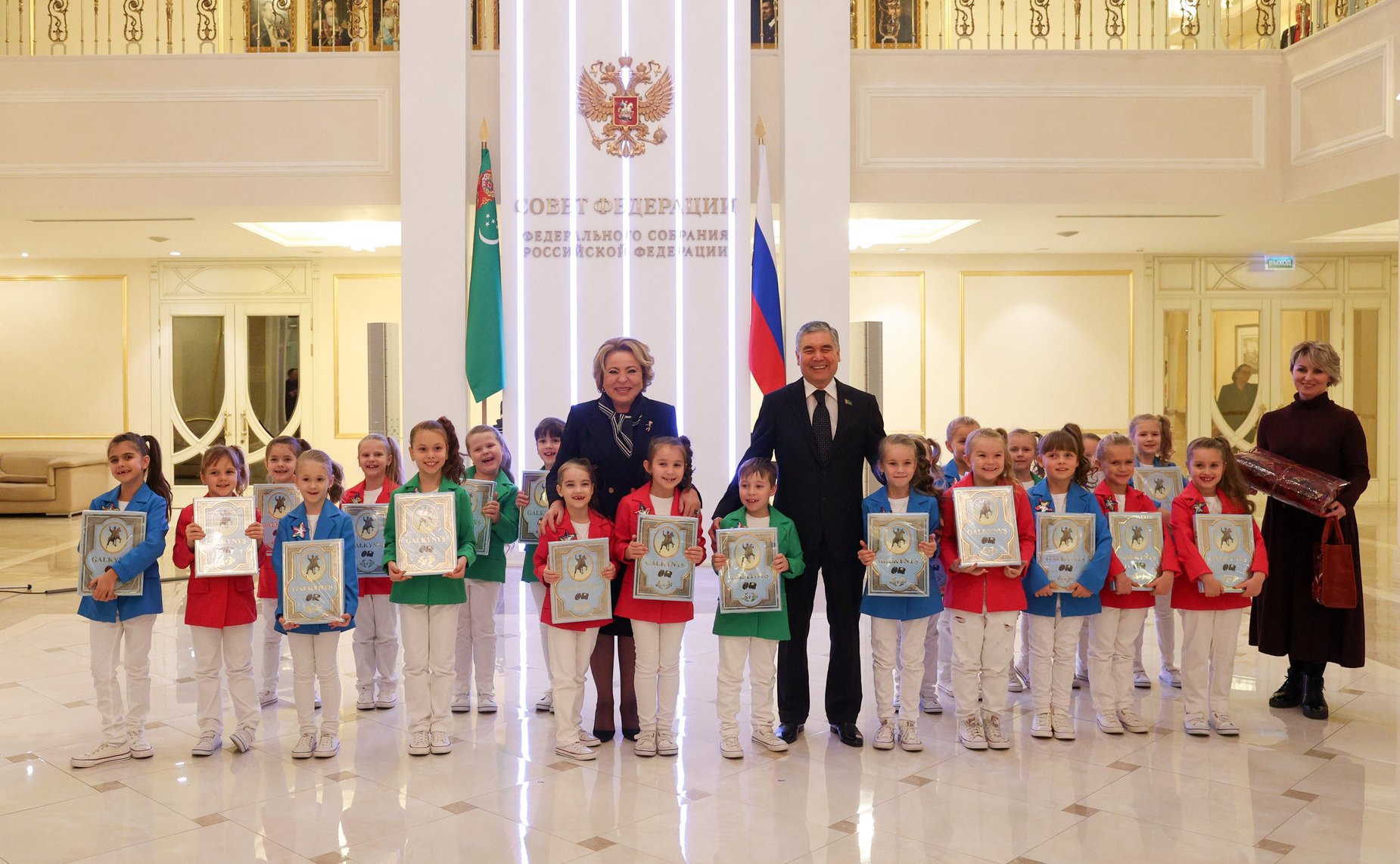 Концерт в Совете Федерации участников детского ансамбля «Домисолька»