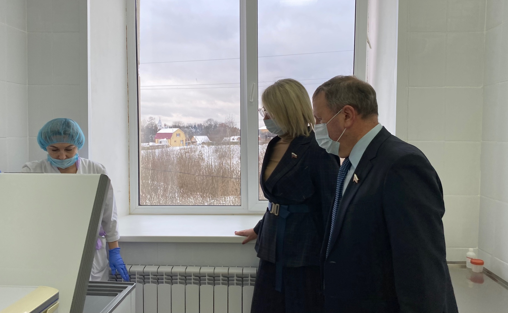 Наталия Косихина и Сергей Березкин посетили пункты вакцинации от коронавируса в ряде муниципальных районов Ярославской области