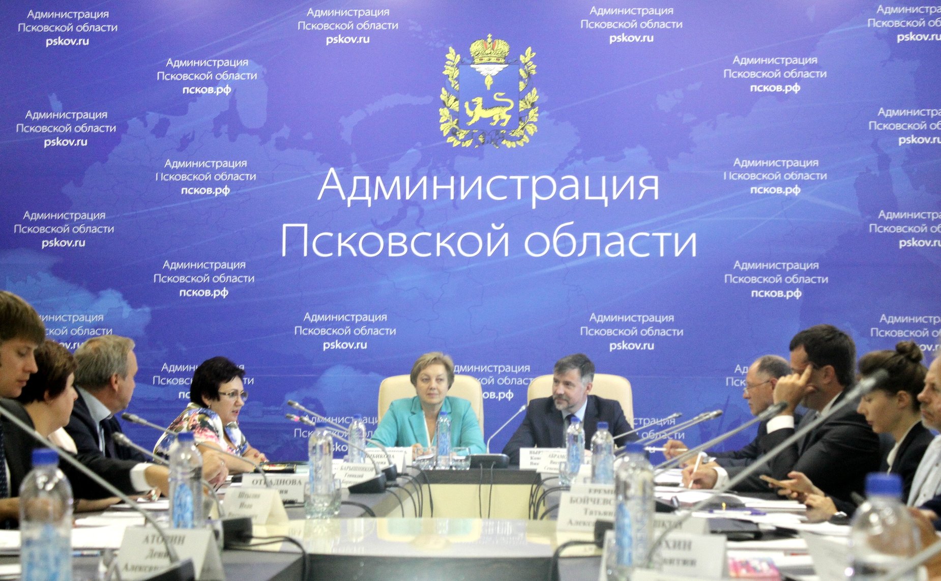В Псковской области состоялось совместное выездное заседание Экспертного совета и Палаты молодых законодателей при СФ