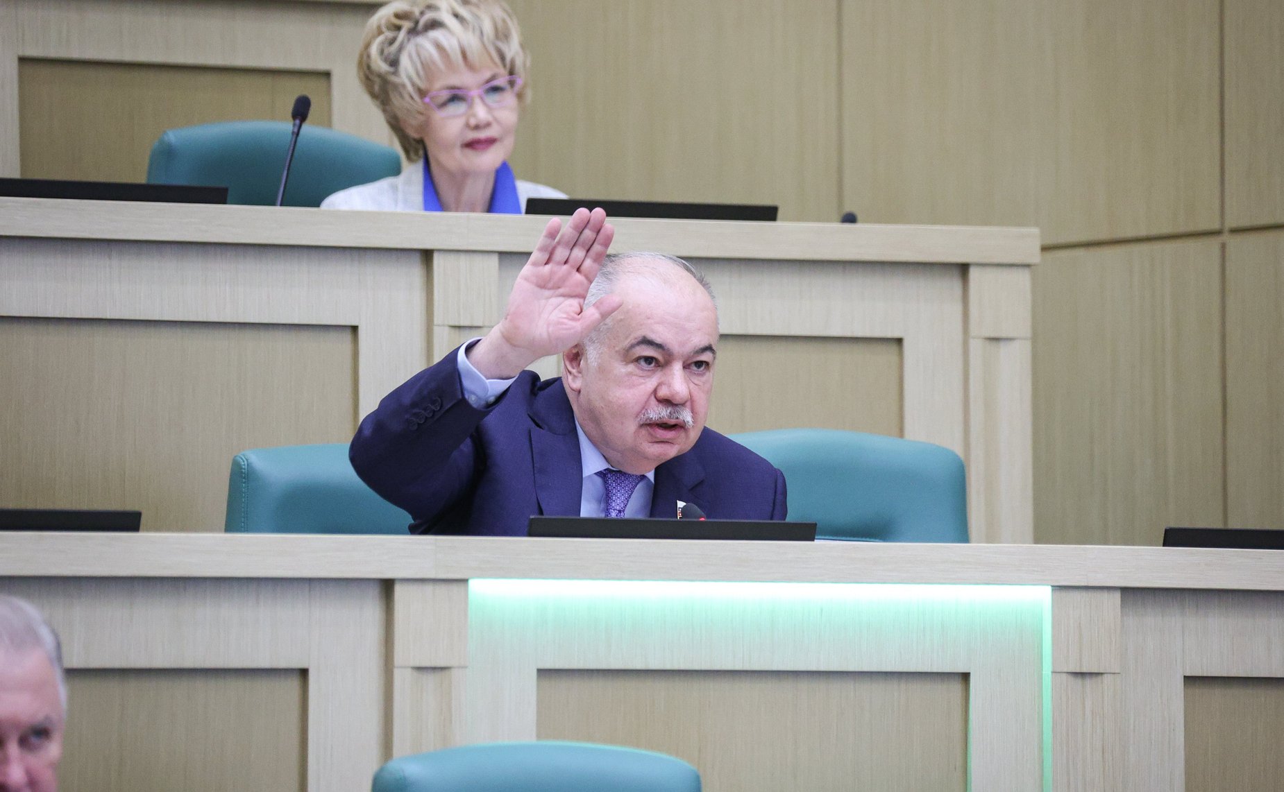 Ильяс Умаханов