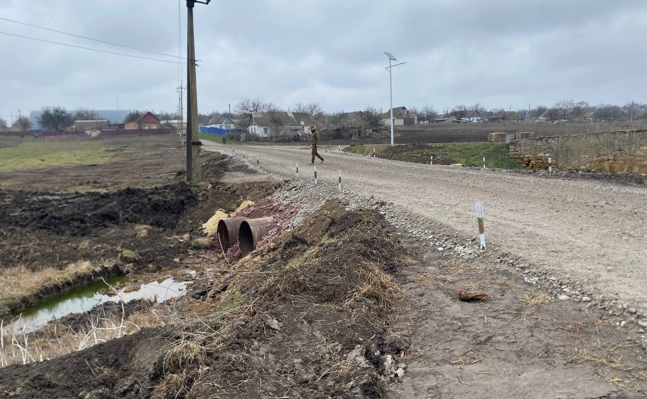 При содействии Игоря Кастюкевича в поселке Верхний Рогачик Херсонской области отремонтировали два моста