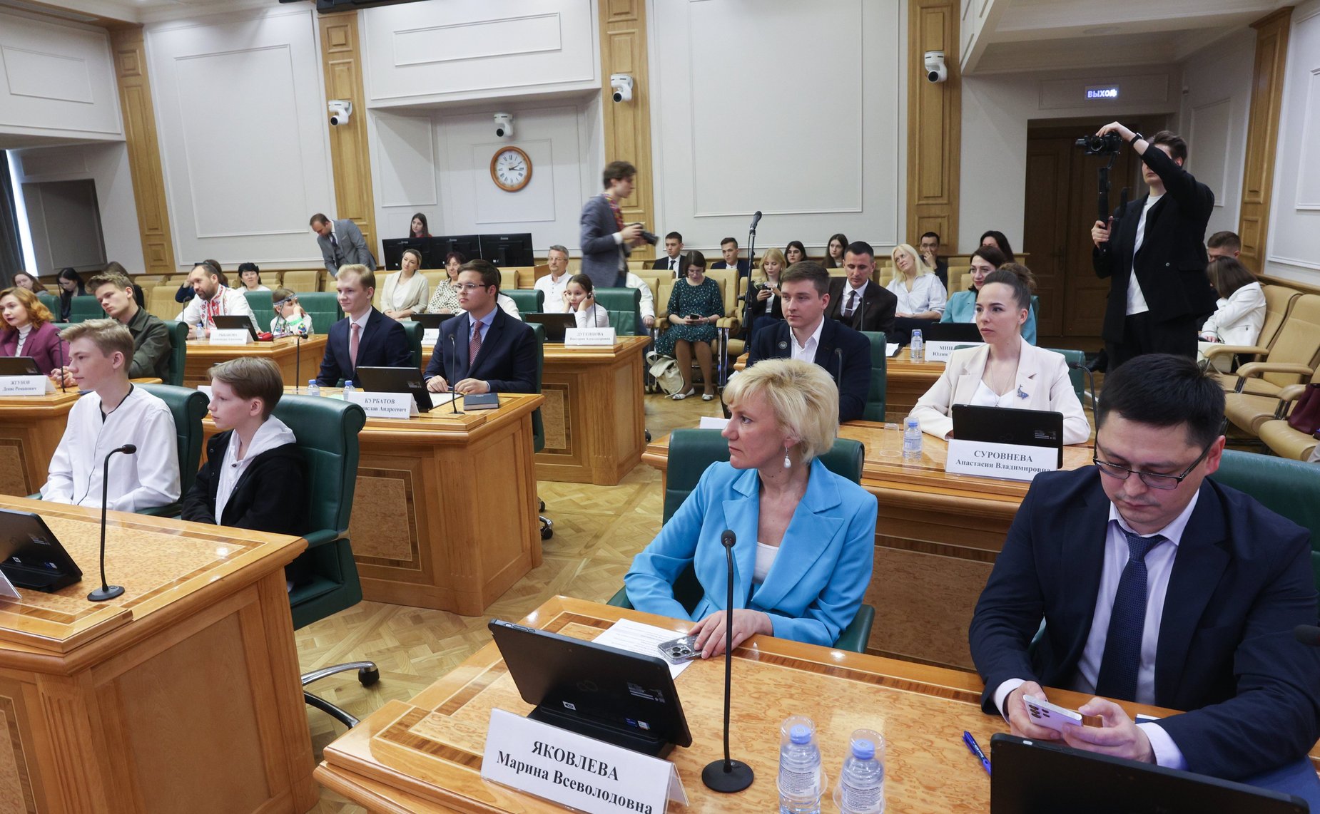 Встреча председателя Комитета Совета Федерации по науке, образованию и культуре Лилии Гумеровой с участниками Всероссийского конкурса «Моя страна-моя Россия»