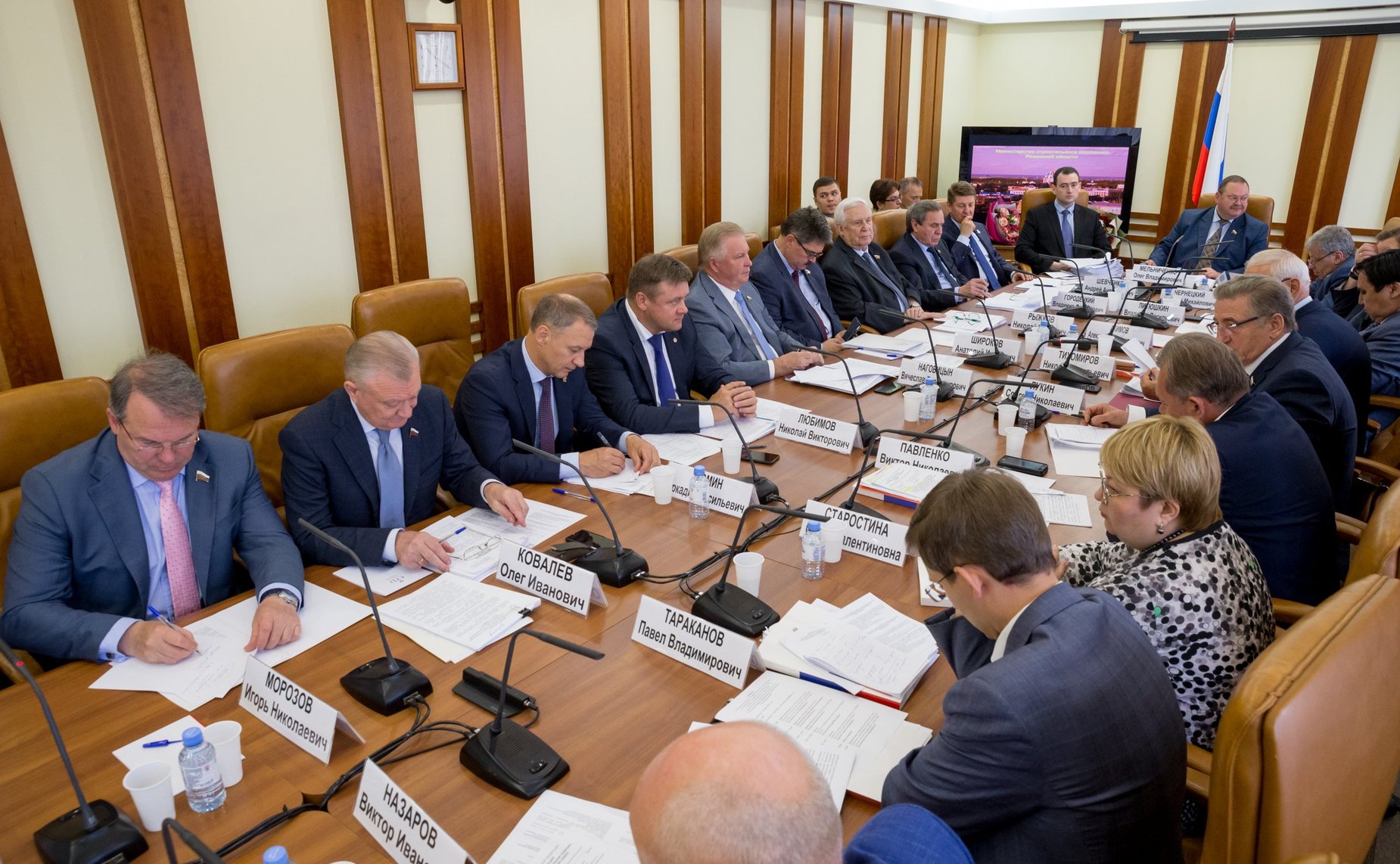 Расширенное заседание Комитета Совета Федерации по федеративному устройству, региональной политике, местному самоуправлению и делам Севера на тему «Актуальные вопросы обеспечения населения жильем»