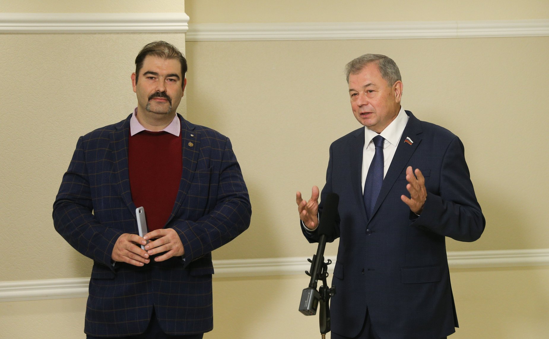 В СФ открылась выставка заслуженного художника РФ Александра Шилова