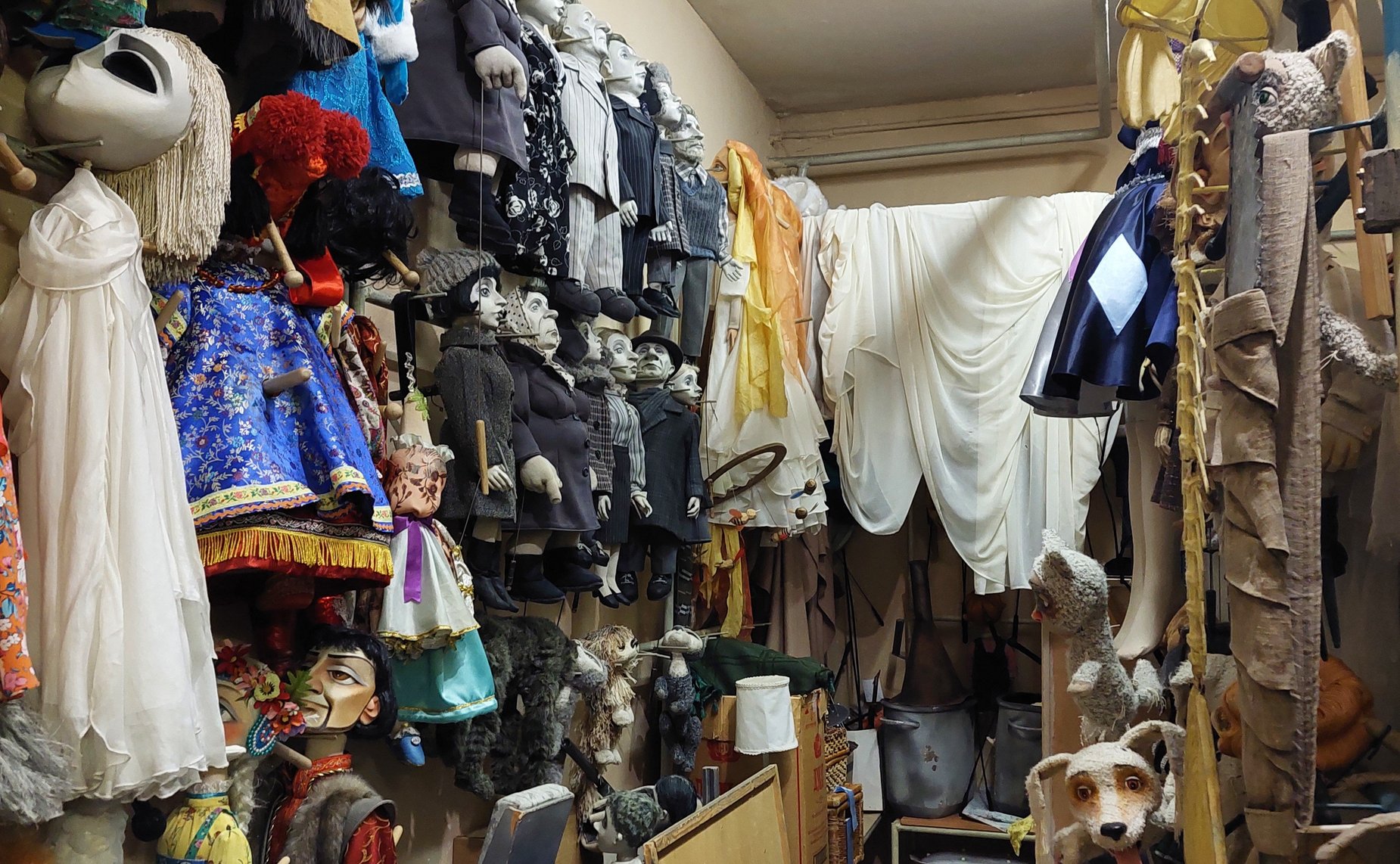 Владимир Нетёсов помог школьникам прикоснуться к театральному искусству