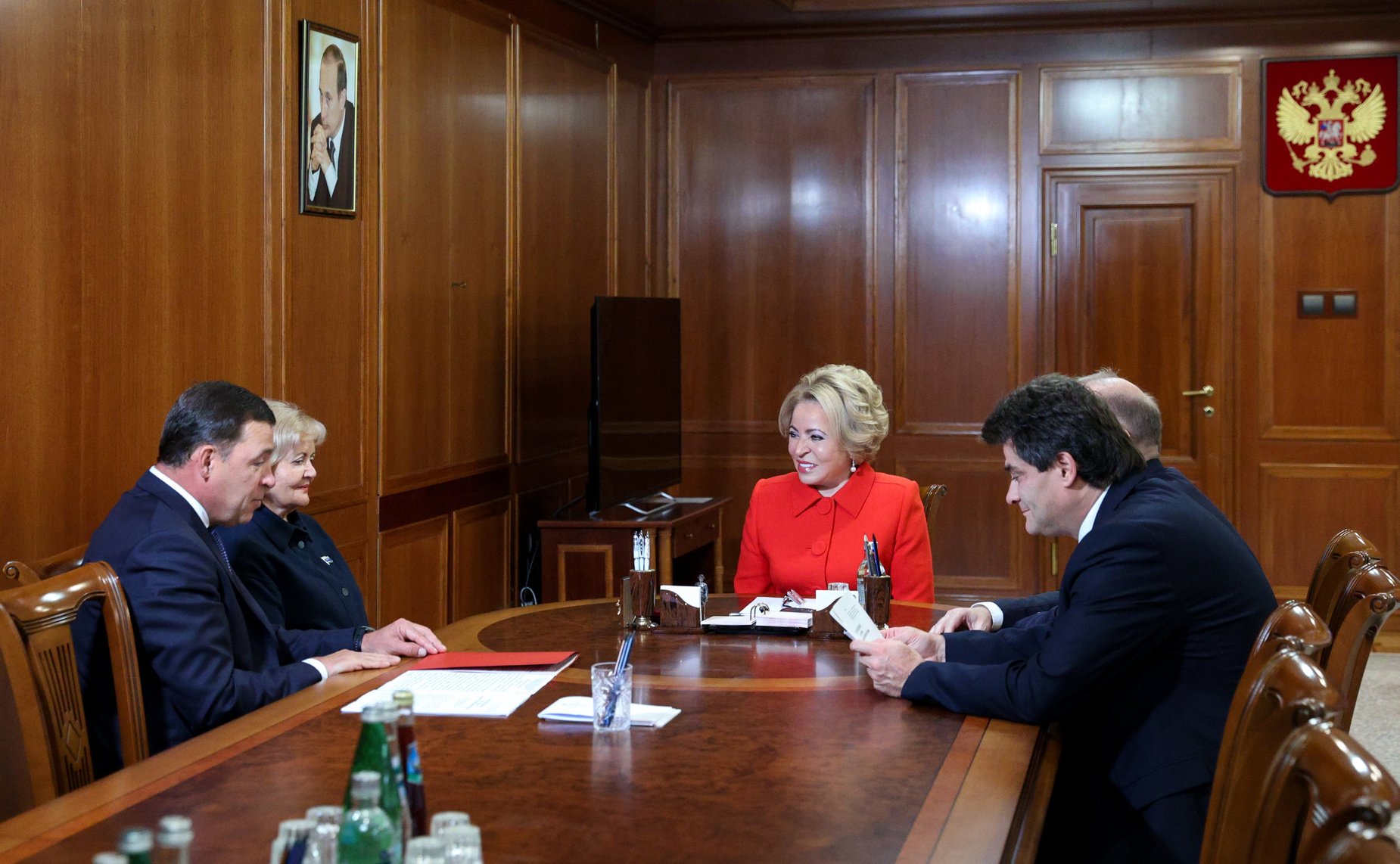 Валентина Матвиенко провела встречу с руководством Свердловской области