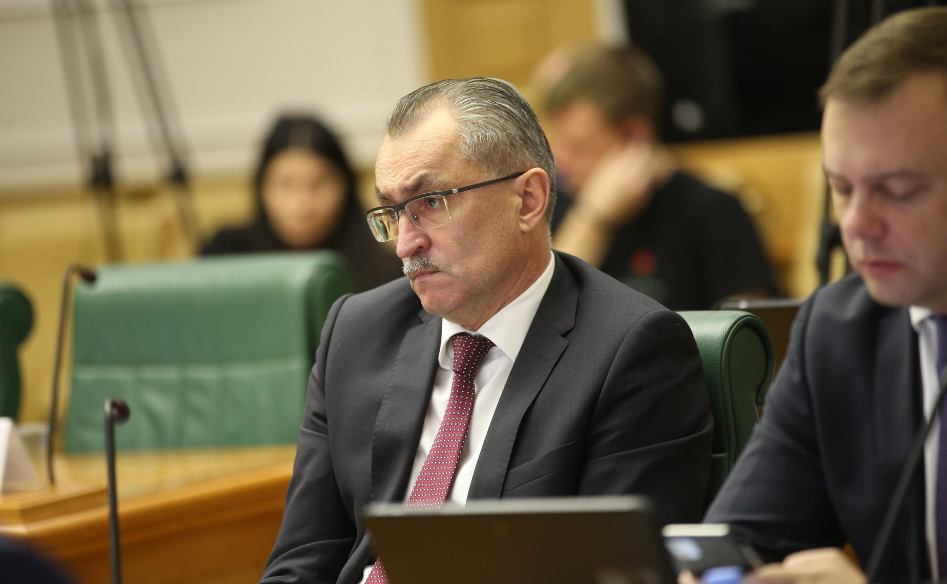 Парламентские слушания «О поддержке импортозамещения продукции, услуг и технологий, критически важных с точки зрения зависимости от импорта, в гражданских отраслях промышленности РФ»