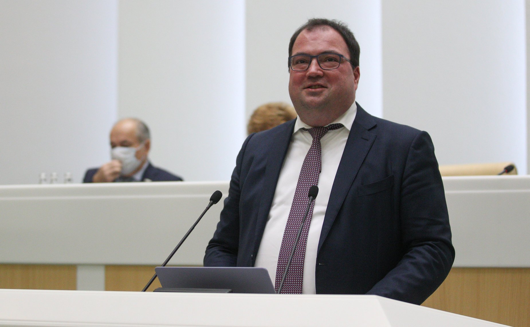 Максут Шадаев