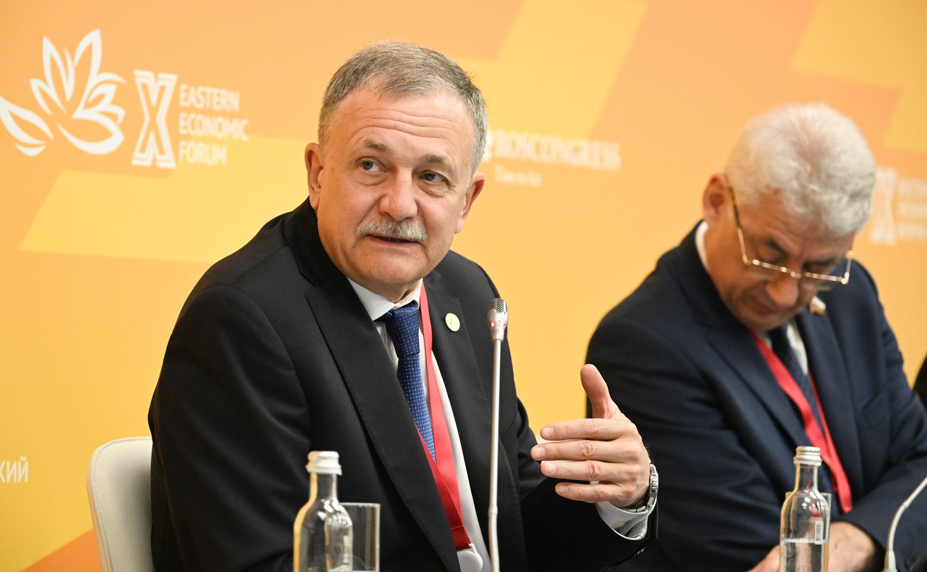 Сессия «Современная пограничная инфраструктура – лучшие инвестиции для государства». X Восточный экономический форум