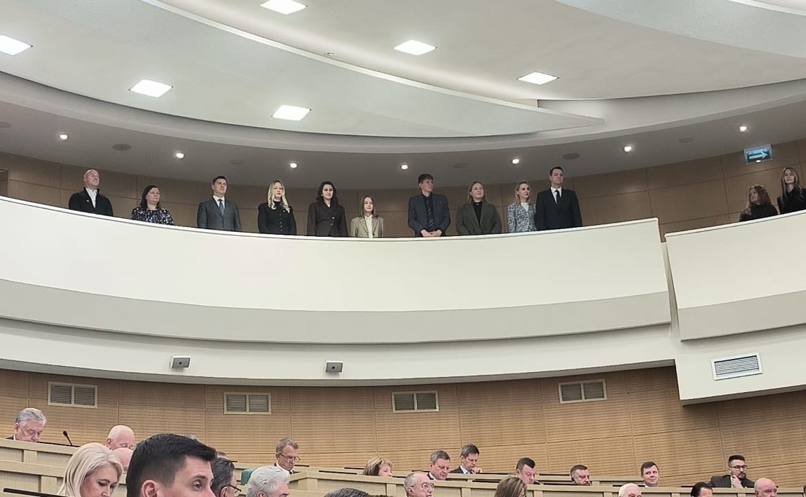 Алексей Кондратенко встретился с молодыми учёными