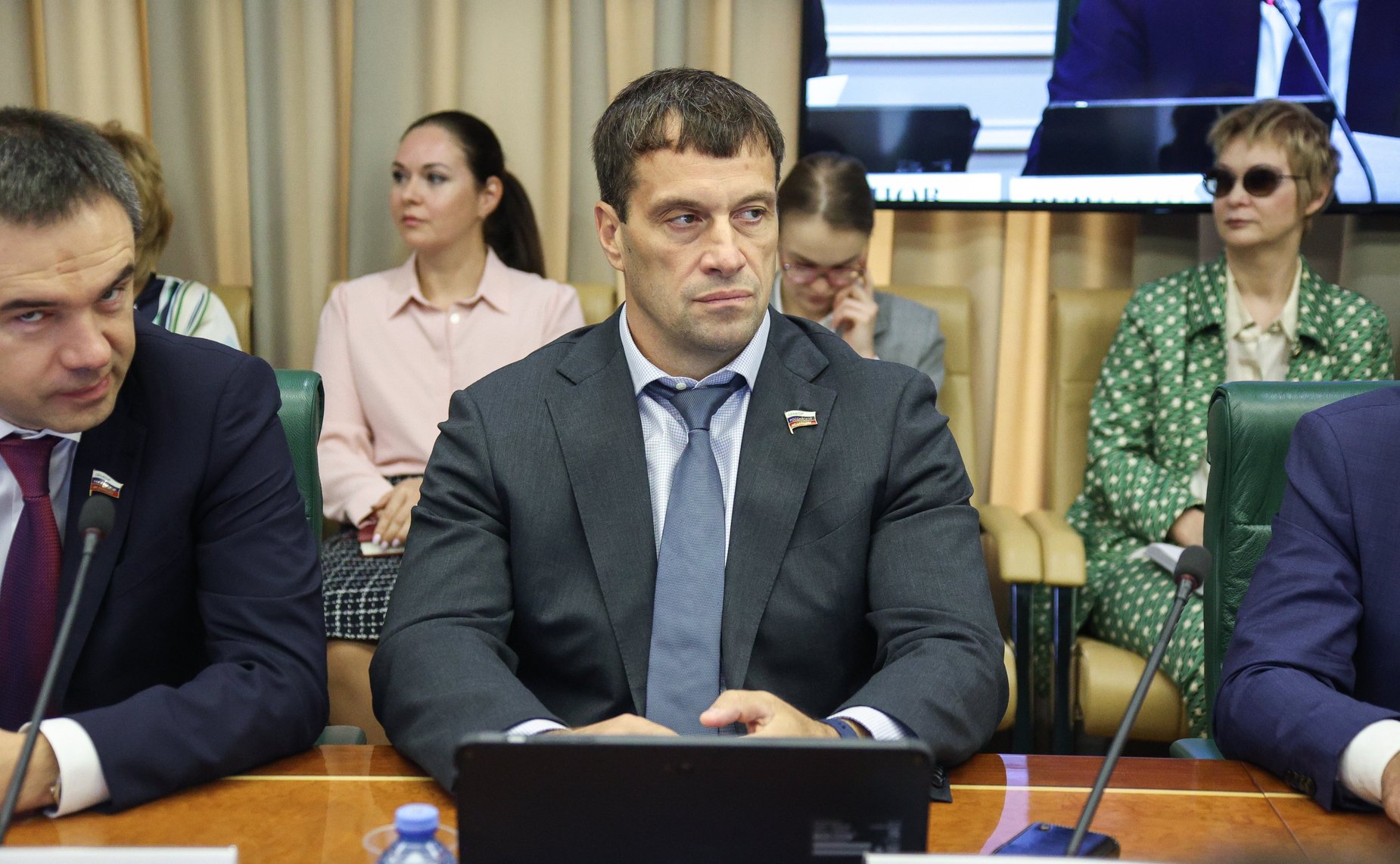 Эдуард Исаков