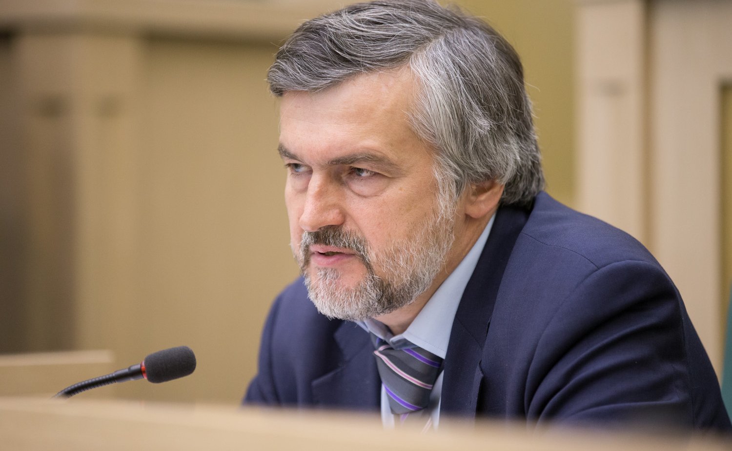 08-10 Парламентские слушания по бюджету-15