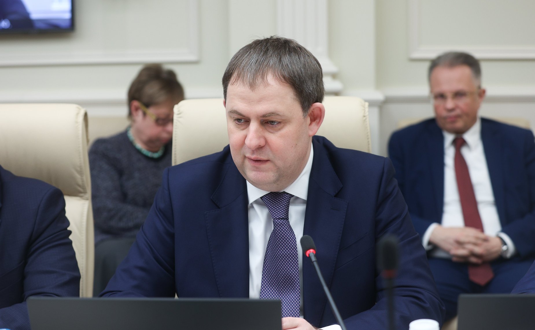 Совещание «Об определении долгосрочной потребности силовых ведомств РФ в продукции легкой промышленности и о заключении долгосрочных контрактов на поставку вещевого имущества»