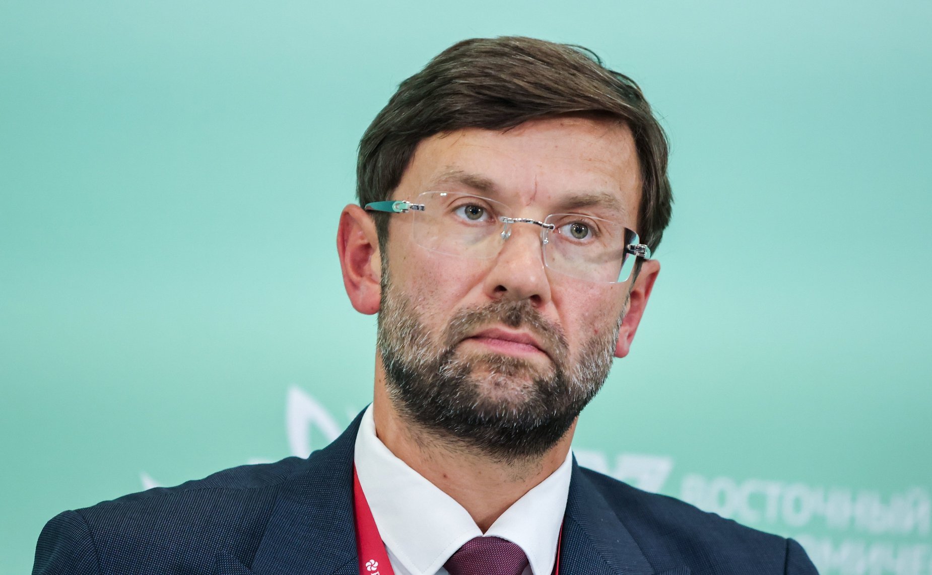 Сессия «Новые регионы России и Дальний Восток: вектор стратегического партнерства и перспективные точки роста экономики». X Восточный экономический форум