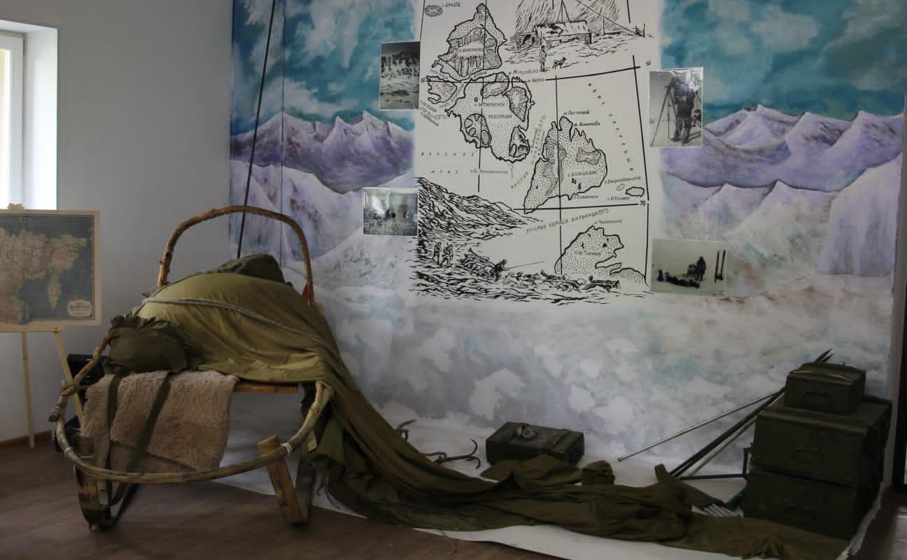 Юрий Валяев посетил Общественный военно-патриотический музей в селе Птичник Биробиджанского района