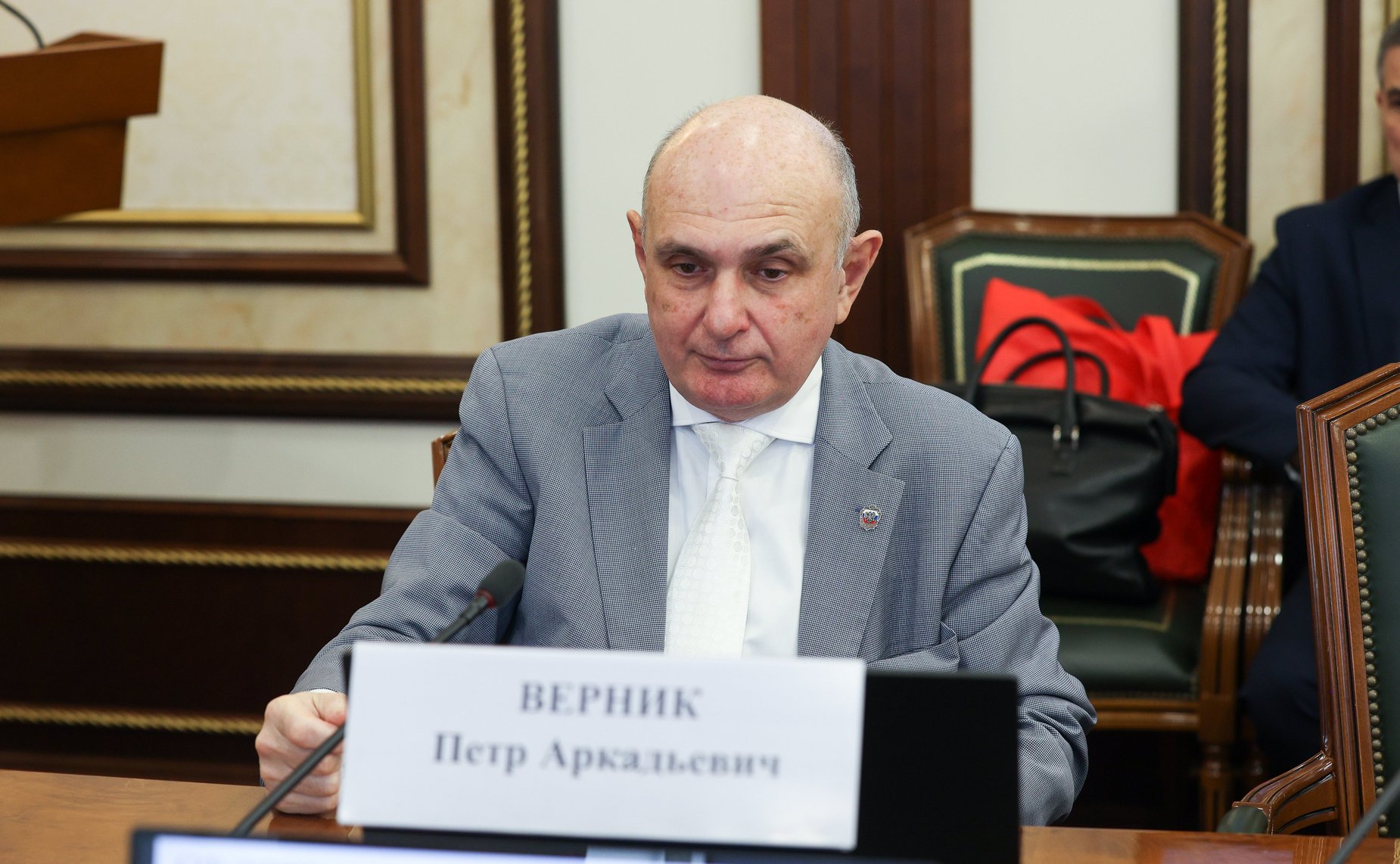 Заседание секции по военно-промышленной политике и бюджету Экспертного совета при Комитете Совета Федерации по обороне и безопасности