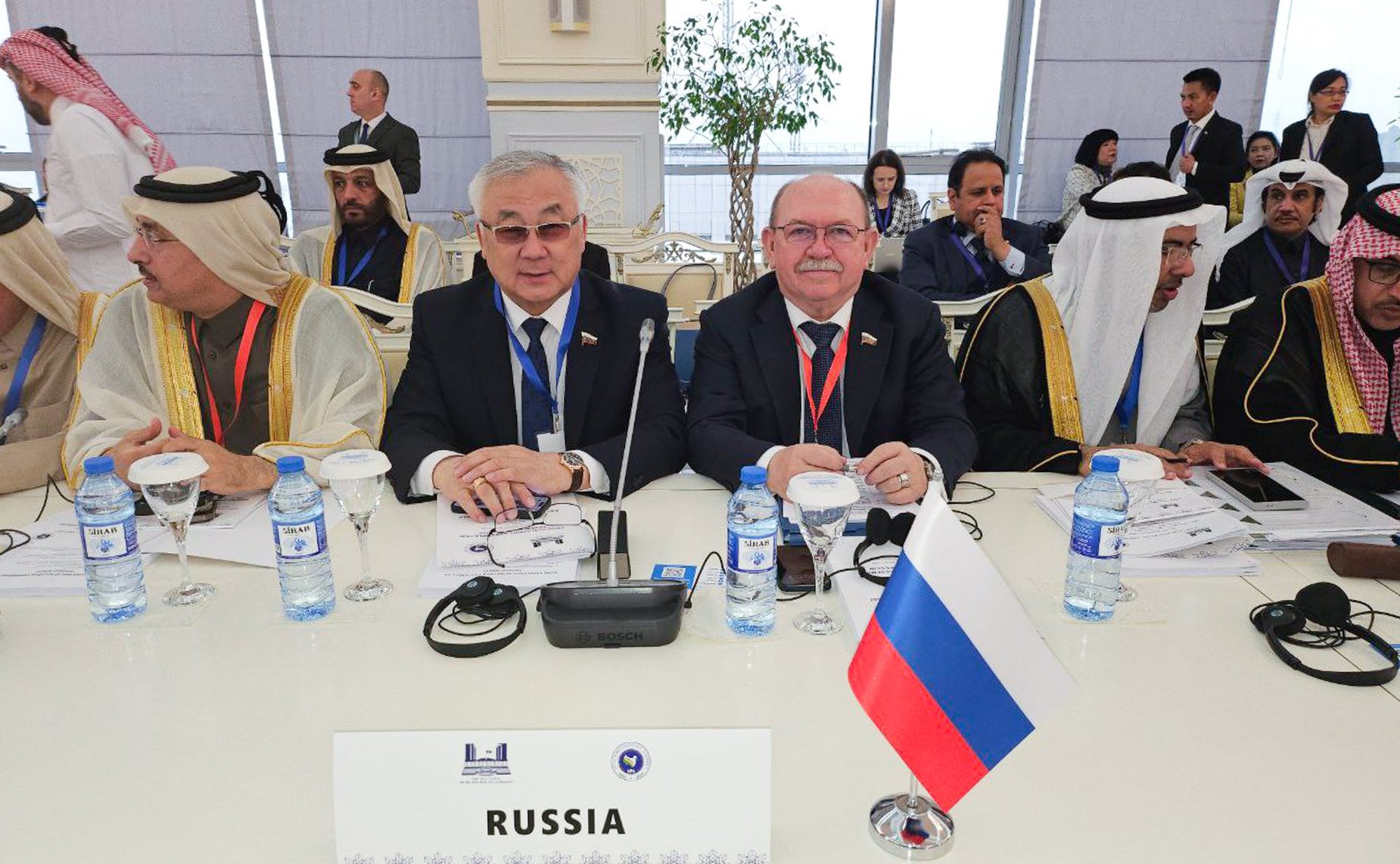 Баир Жамсуев и Геннадий Орденов приняли участие в пленарной сессии Азиатской парламентской ассамблеи (АПА) в Баку