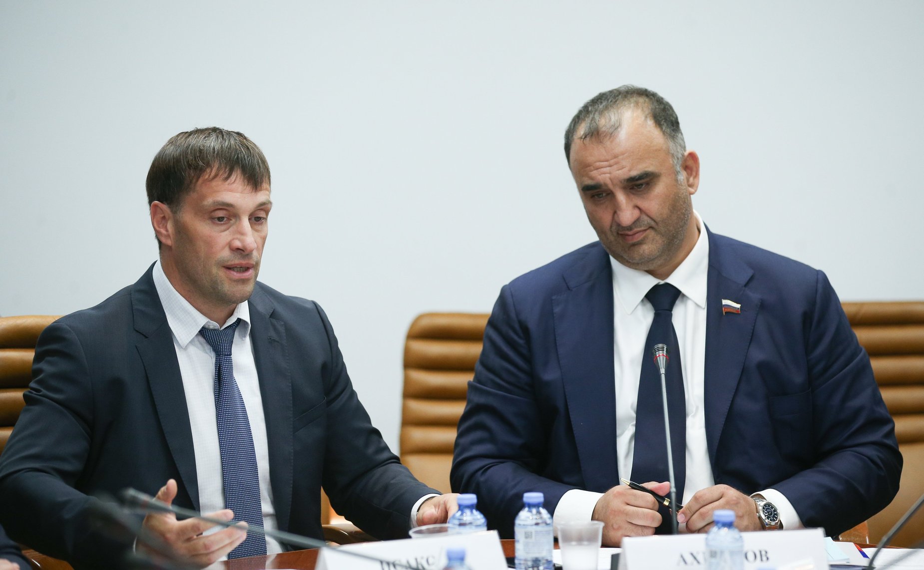 Мохмад Ахмадов провел совещание по вопросу предупреждения со стороны международных организаций