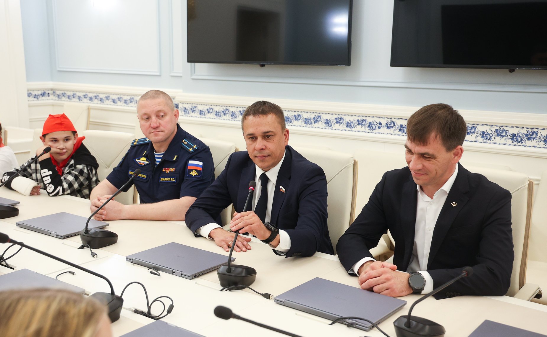 Встреча Айрата Гибатдинова со школьниками Ульяновской области