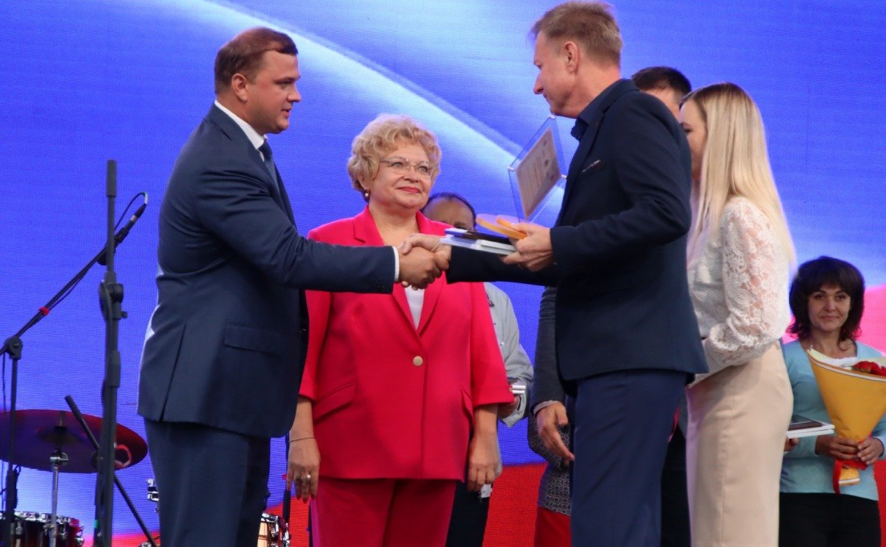 Оксана Хлякина приняла участие в праздничных мероприятиях, посвященных Дню города Задонска и Задонского района