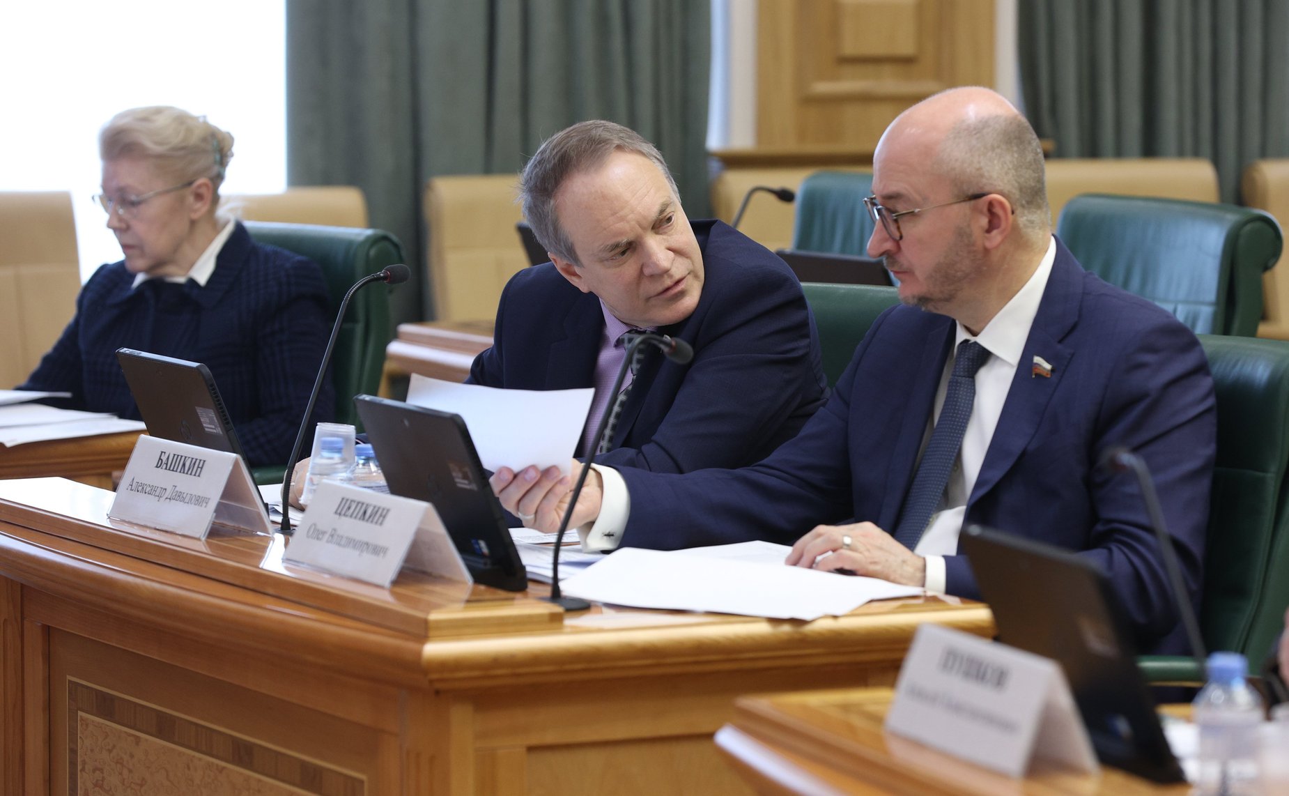 Заседание Комитета СФ по конституционному законодательству и государственному строительству